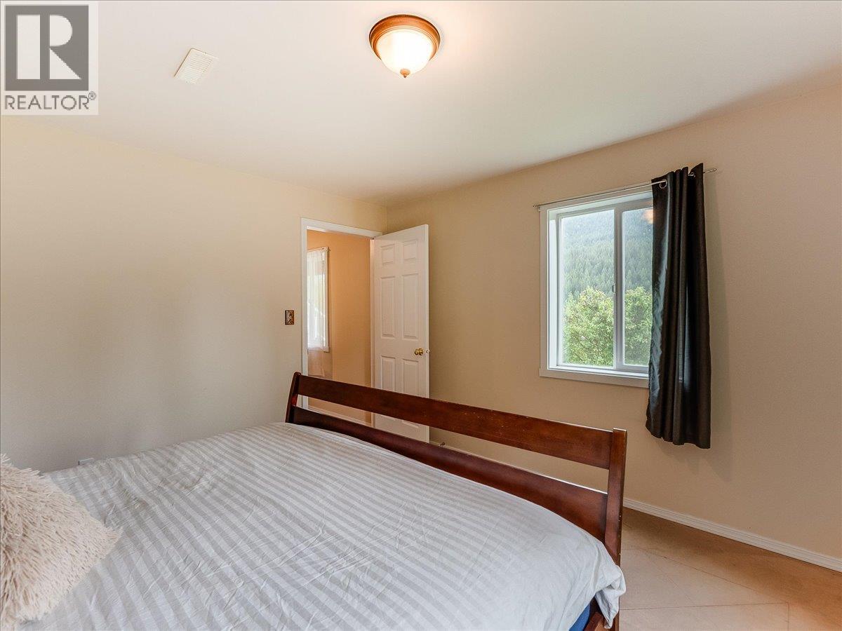 3752 Krestova Cemetery Road, Krestova, British Columbia  V0G 1H2 - Photo 60 - 10386320