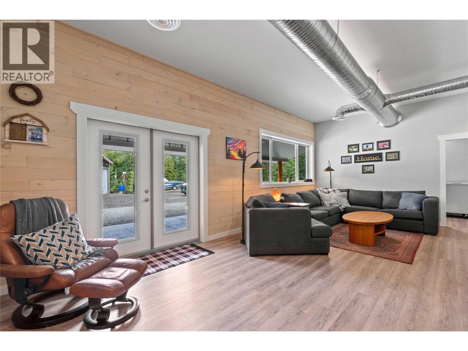 4920 Ivy Road, Eagle Bay, British Columbia  V0E 1T0 - Photo 19 - 10325224