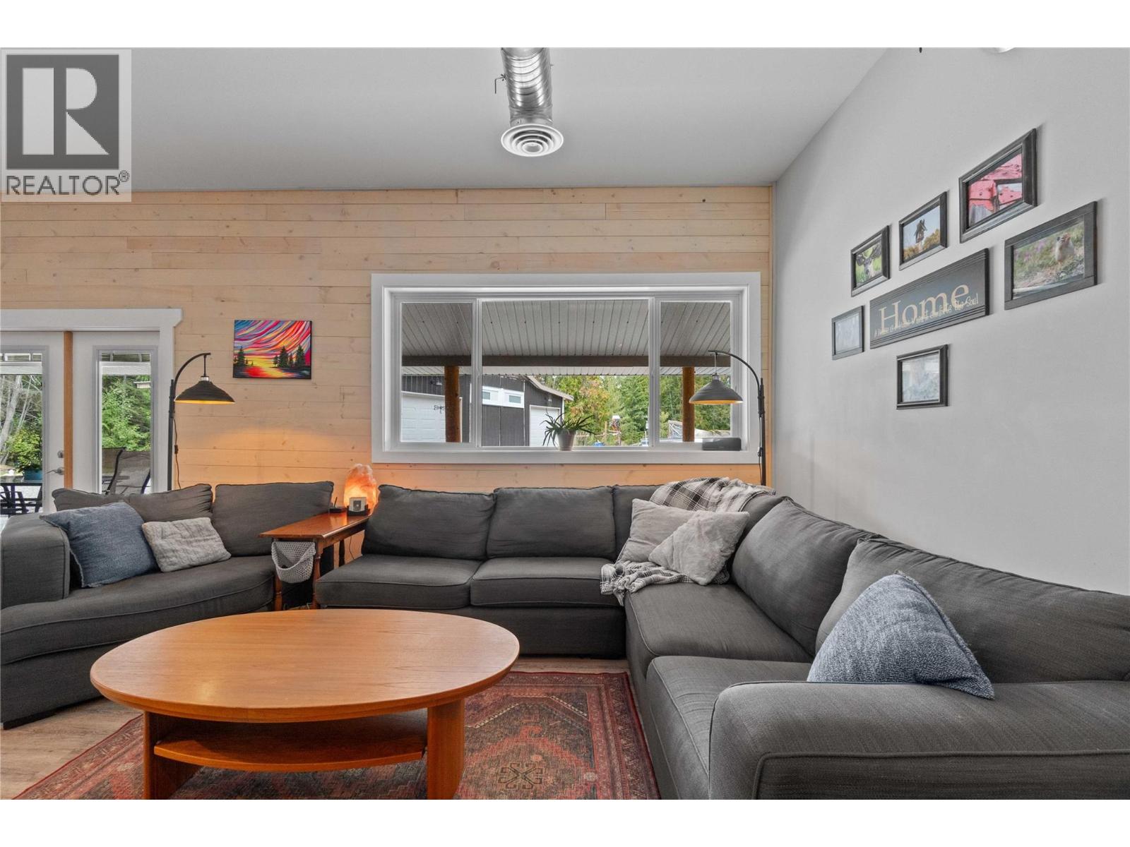 4920 Ivy Road, Eagle Bay, British Columbia  V0E 1T0 - Photo 27 - 10325224
