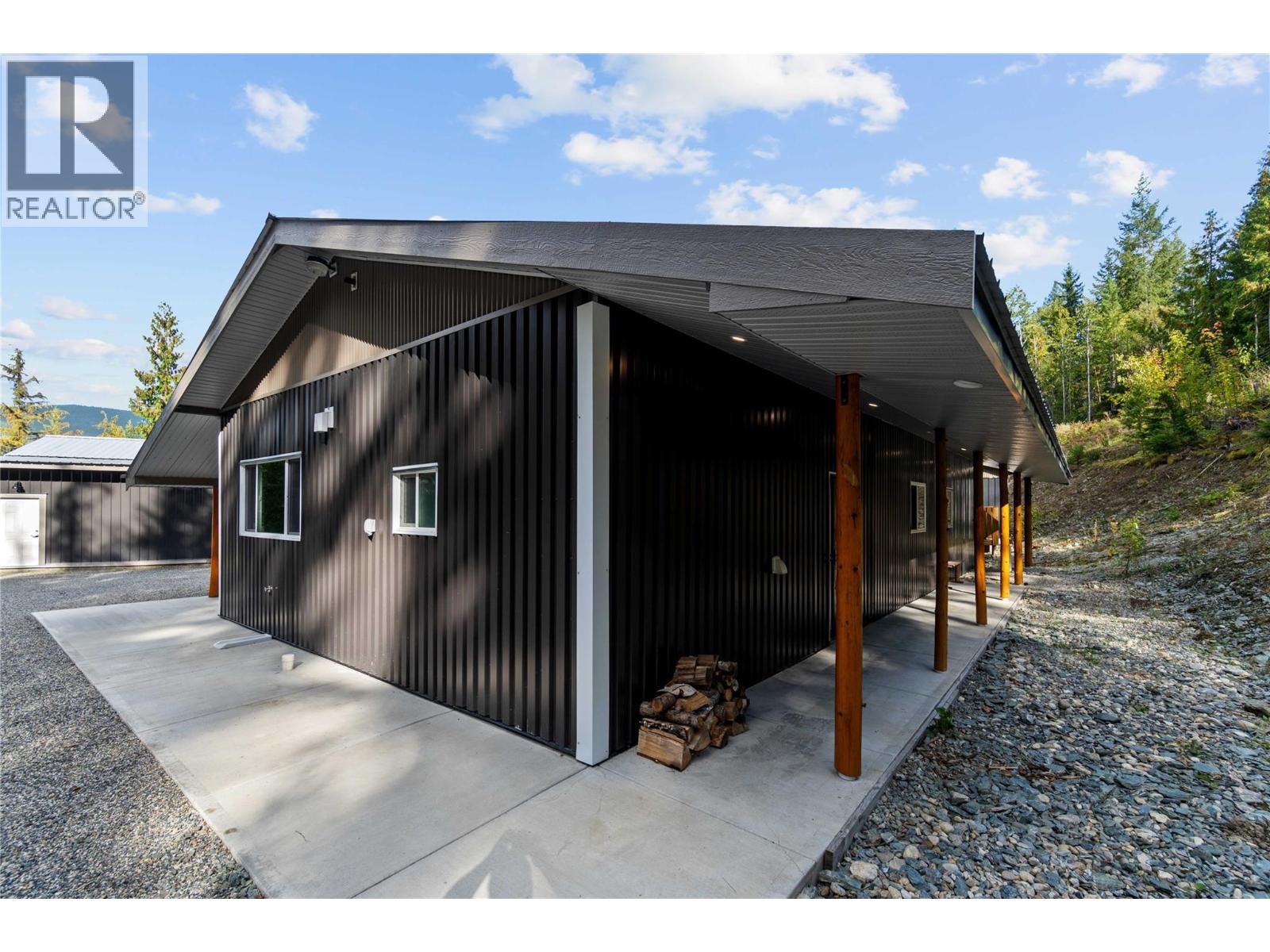 4920 Ivy Road, Eagle Bay, British Columbia  V0E 1T0 - Photo 36 - 10325224