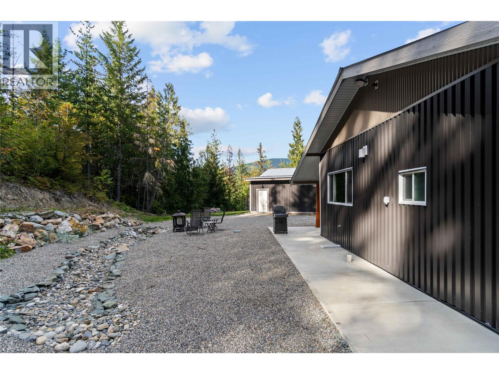 4920 Ivy Road, Eagle Bay, British Columbia  V0E 1T0 - Photo 37 - 10325224