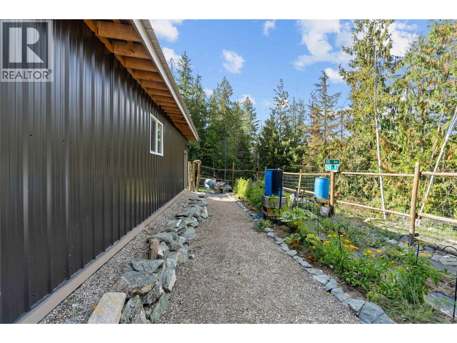 4920 Ivy Road, Eagle Bay, British Columbia  V0E 1T0 - Photo 53 - 10325224