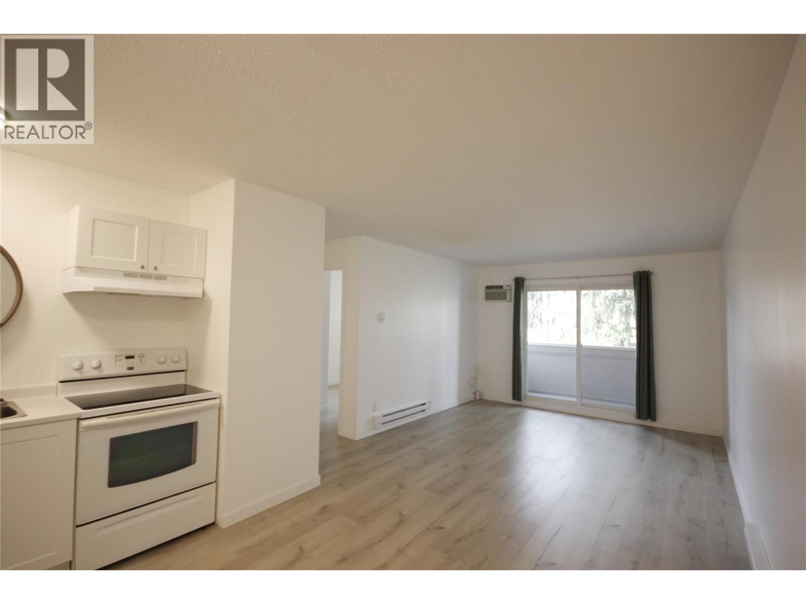 150 Skaha Place Unit# 402, Penticton, British Columbia  V2A 7K1 - Photo 7 - 10389871
