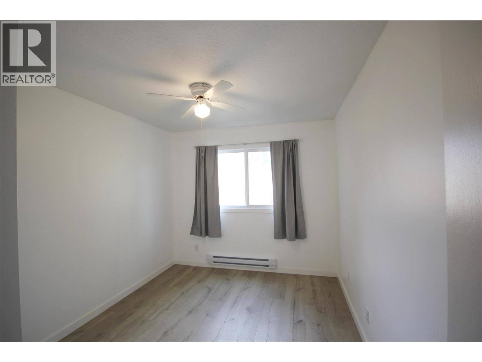 150 Skaha Place Unit# 402, Penticton, British Columbia  V2A 7K1 - Photo 9 - 10389871