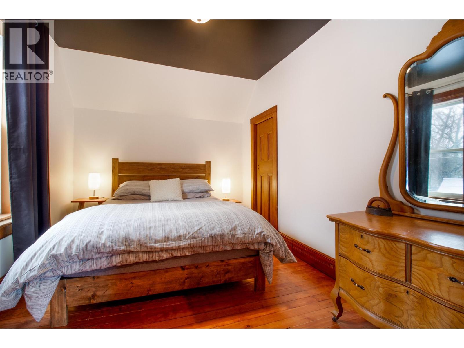 409 Third Street E, Revelstoke, British Columbia  V0E 2S0 - Photo 17 - 10389829