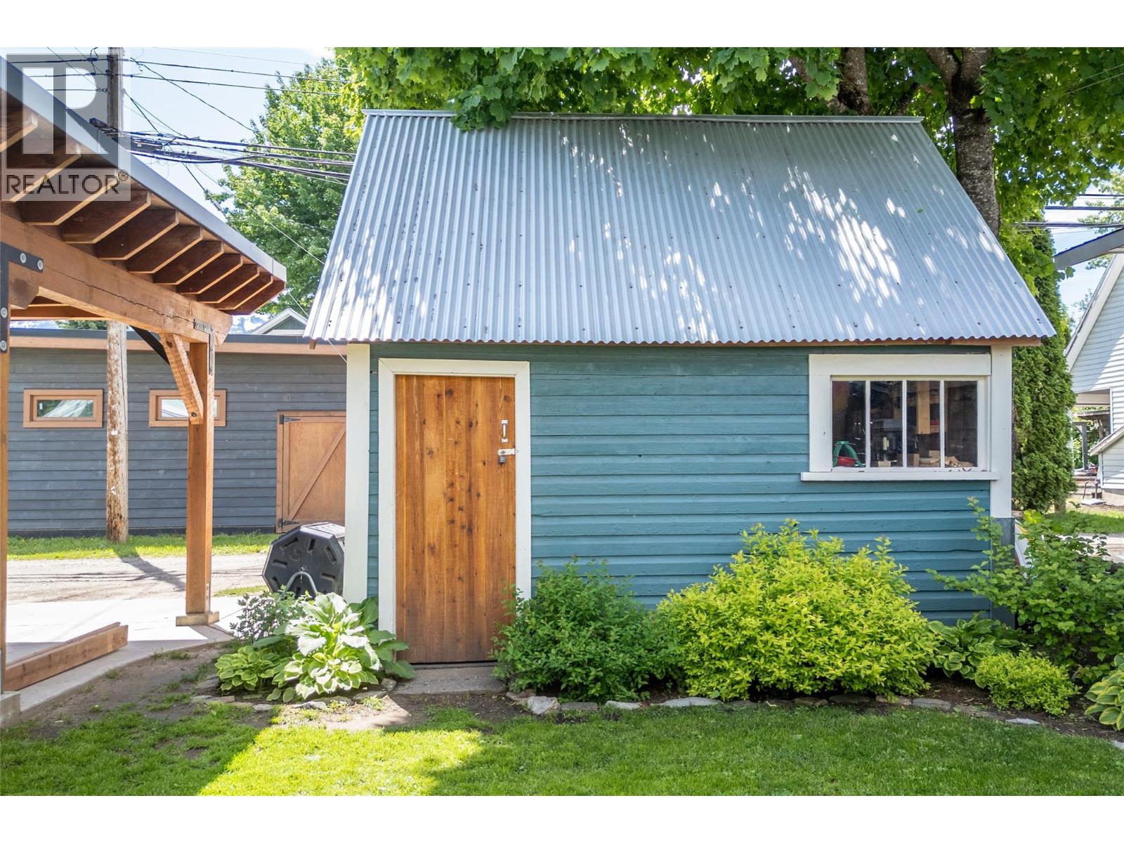 409 Third Street E, Revelstoke, British Columbia  V0E 2S0 - Photo 29 - 10389829