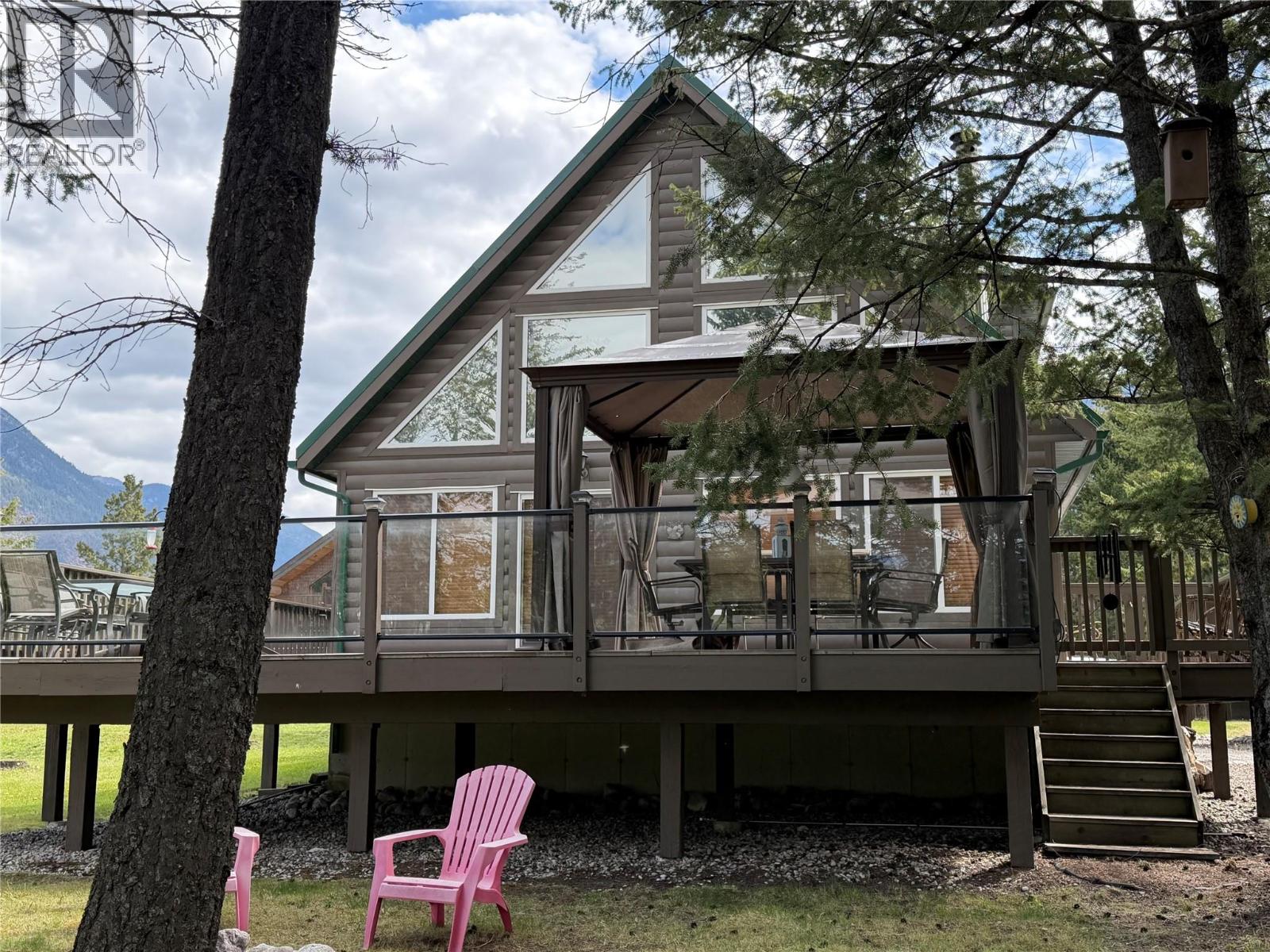 7505 Pine Cone Lane, Radium Hot Springs, British Columbia  V0A 1M0 - Photo 1 - 10389585