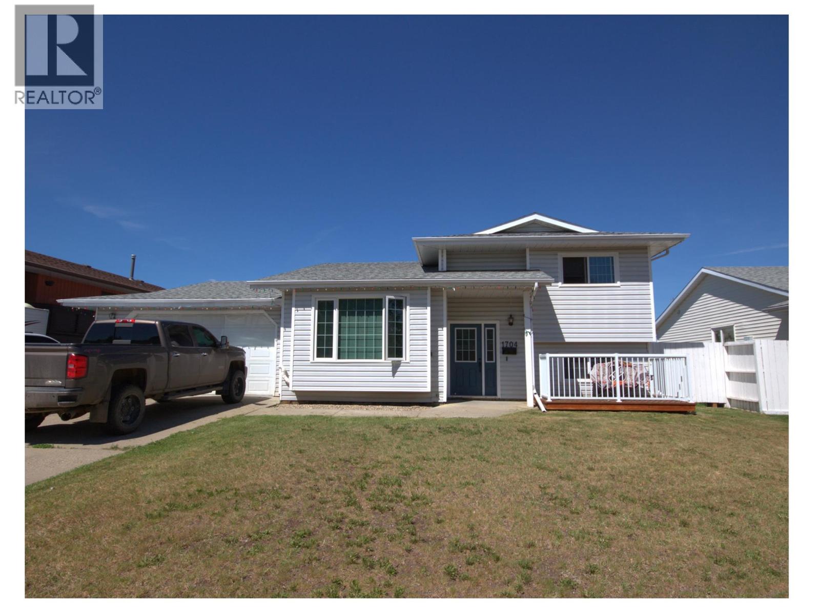 1704 Cedarwood Court, Dawson Creek, British Columbia  V1G 4L8 - Photo 1 - 10389967