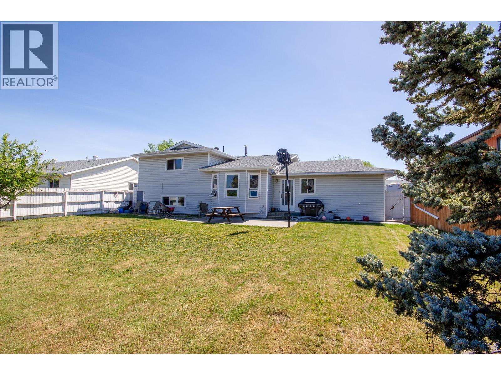 1704 Cedarwood Court, Dawson Creek, British Columbia  V1G 4L8 - Photo 22 - 10389967