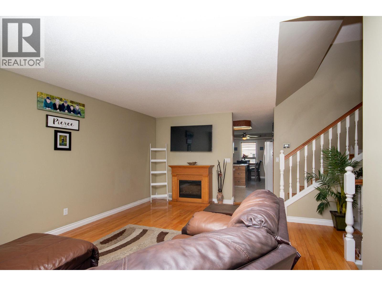 1704 Cedarwood Court, Dawson Creek, British Columbia  V1G 4L8 - Photo 7 - 10389967