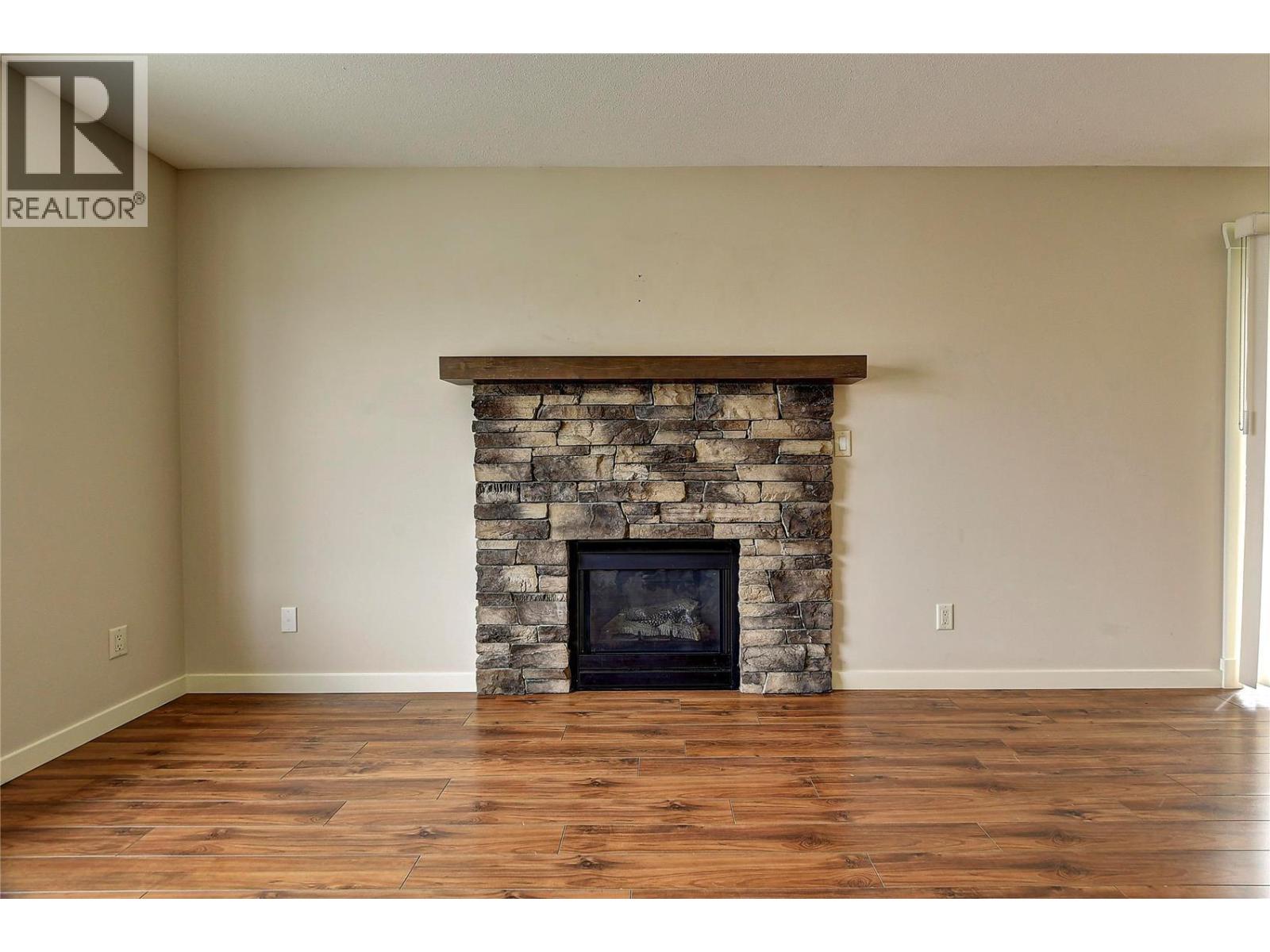 369 Wallace Road, Kelowna, British Columbia  V1X 4T4 - Photo 6 - 10389960