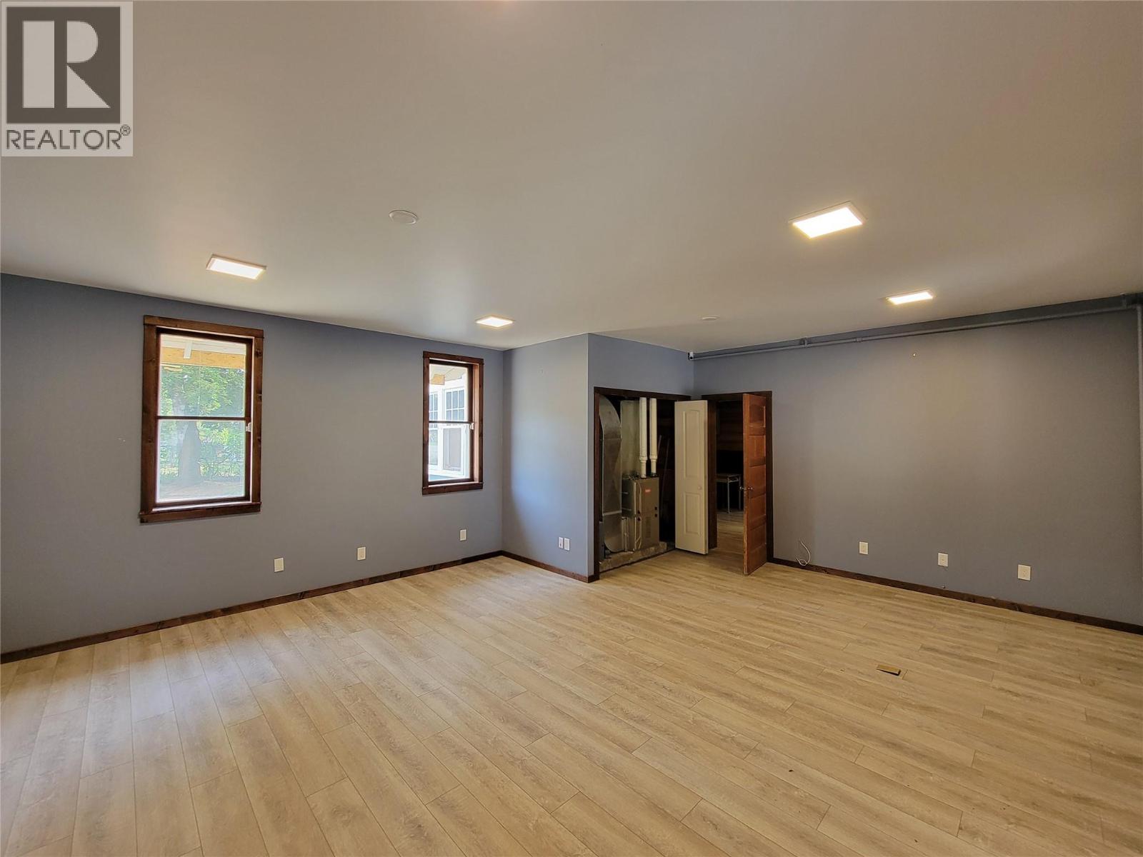 607a 5th Street, Keremeos, British Columbia  V0X 1N3 - Photo 10 - 10389957