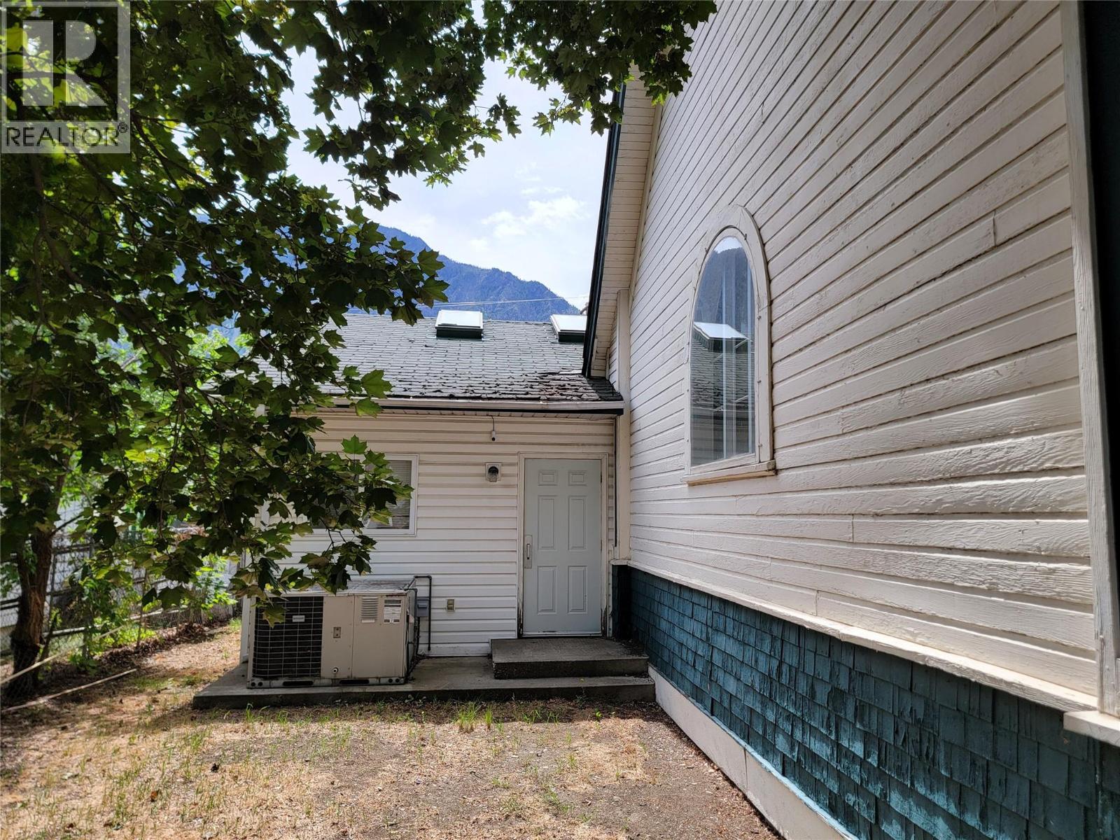 607a 5th Street, Keremeos, British Columbia  V0X 1N3 - Photo 75 - 10389957