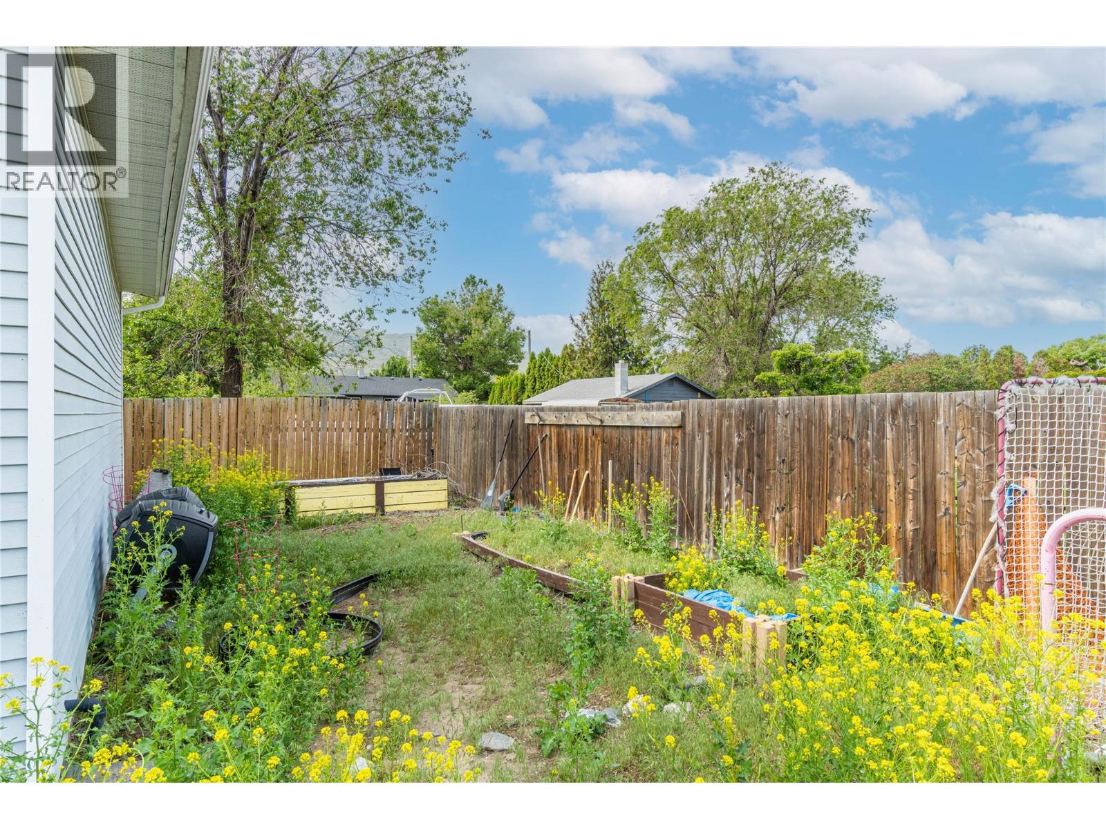 2435 Young Avenue, Kamloops, British Columbia  V2B 4M9 - Photo 34 - 10387102
