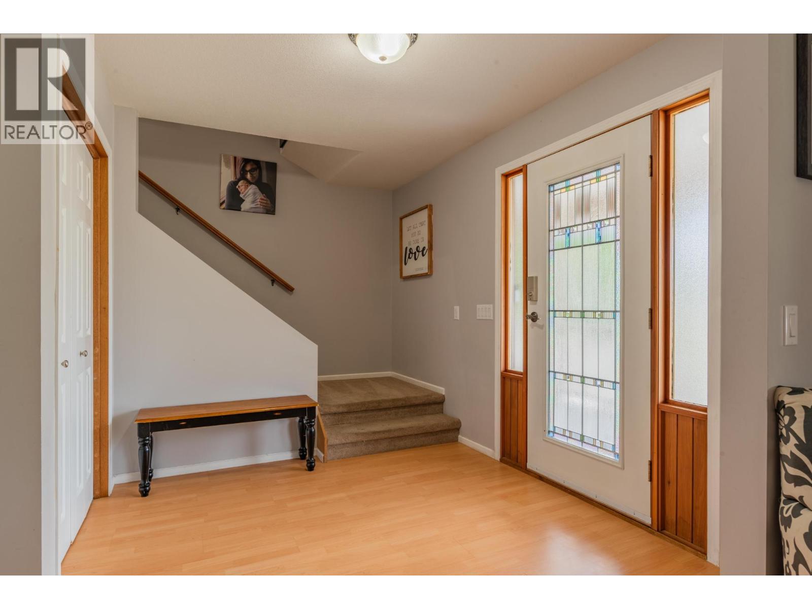 110 Cedar Avenue, Fruitvale, British Columbia  V0G 1L0 - Photo 2 - 10389783