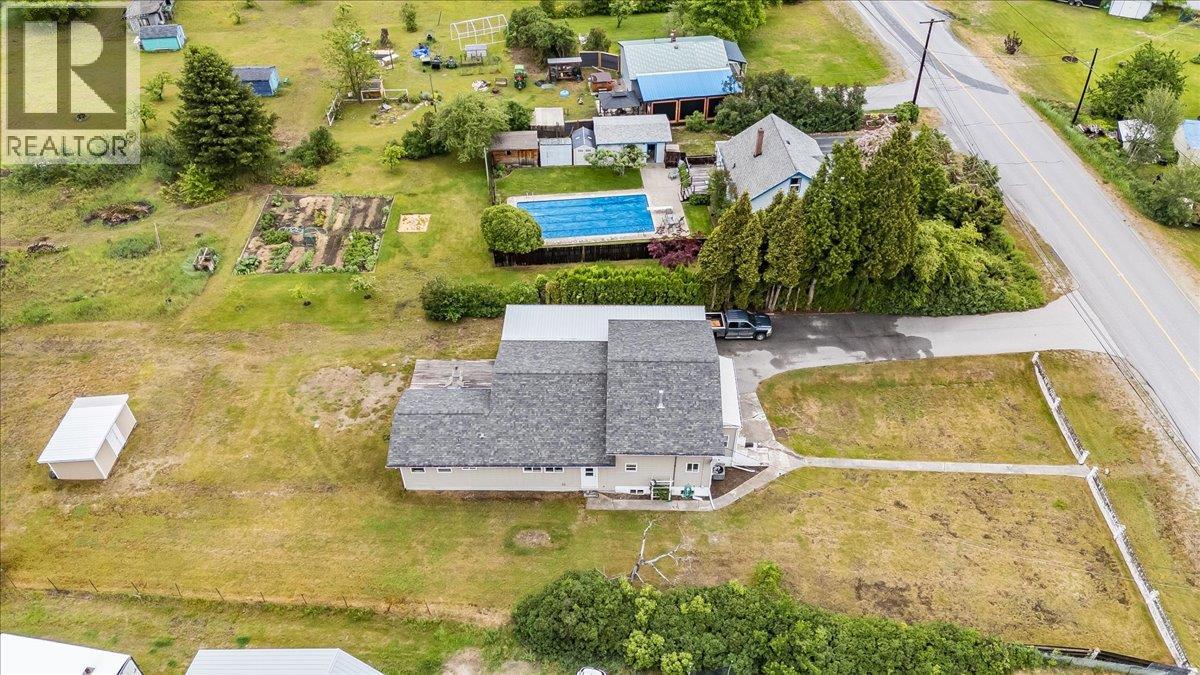 309 12th Avenue, Genelle, British Columbia  V0G 1G0 - Photo 10 - 10389843