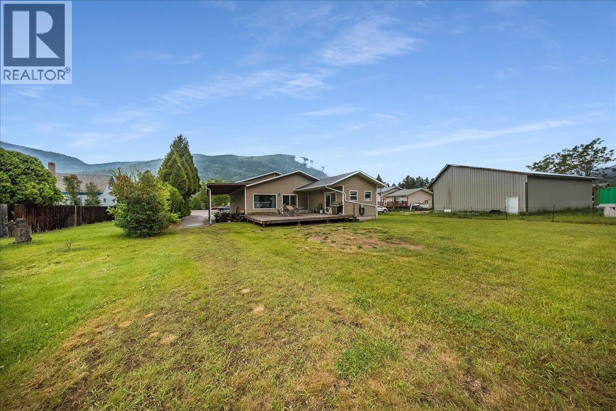 309 12th Avenue, Genelle, British Columbia  V0G 1G0 - Photo 13 - 10389843