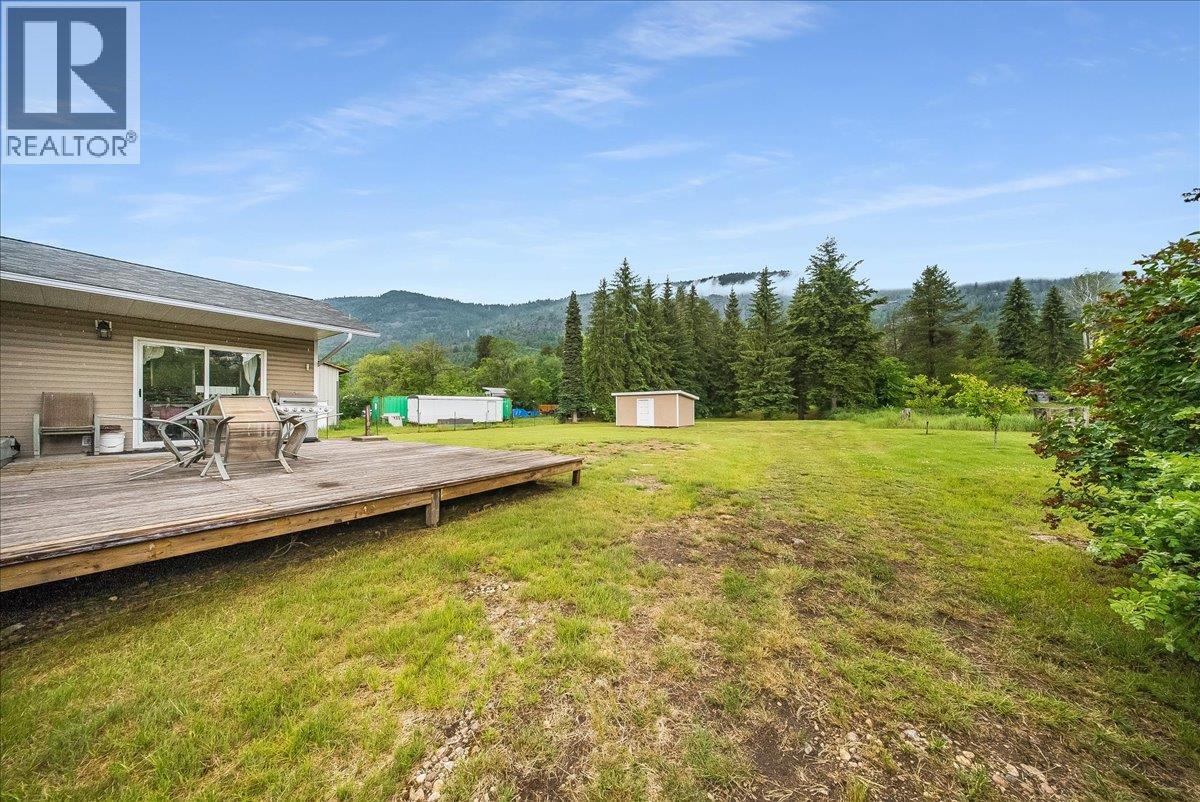 309 12th Avenue, Genelle, British Columbia  V0G 1G0 - Photo 20 - 10389843