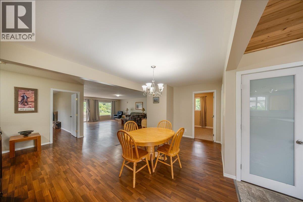 309 12th Avenue, Genelle, British Columbia  V0G 1G0 - Photo 28 - 10389843