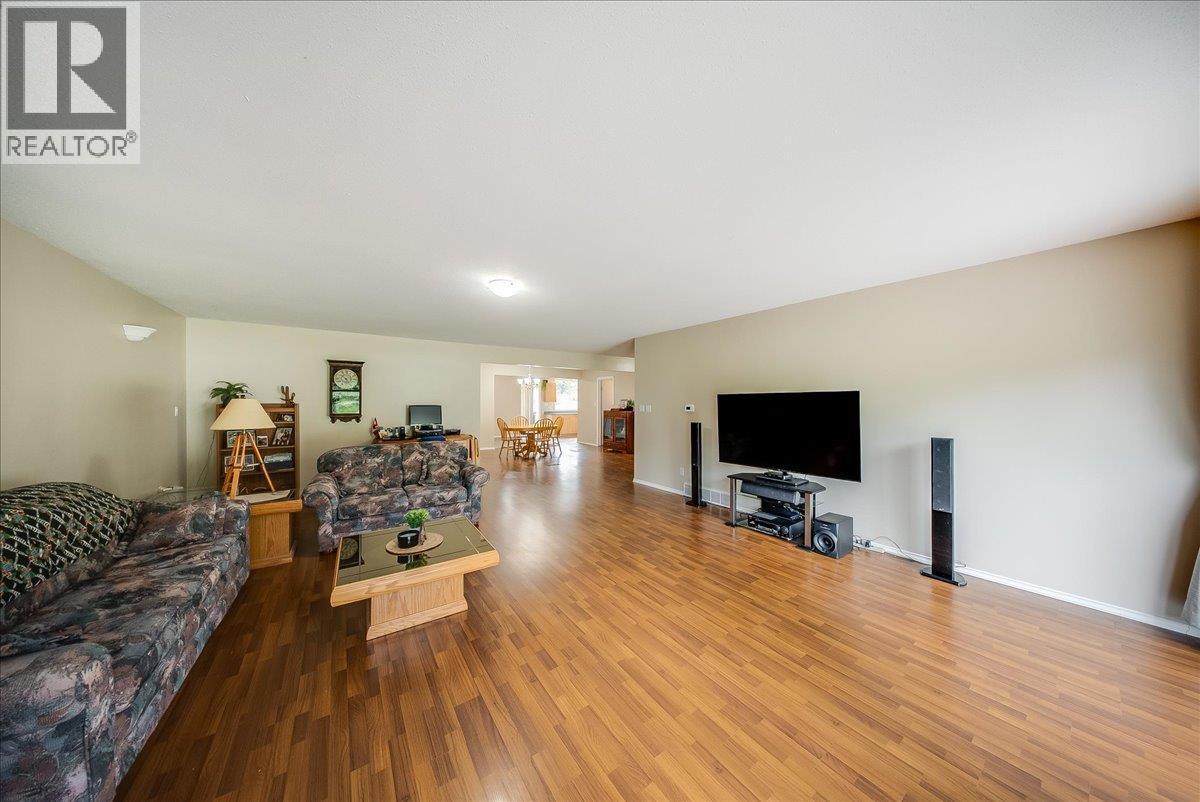 309 12th Avenue, Genelle, British Columbia  V0G 1G0 - Photo 33 - 10389843