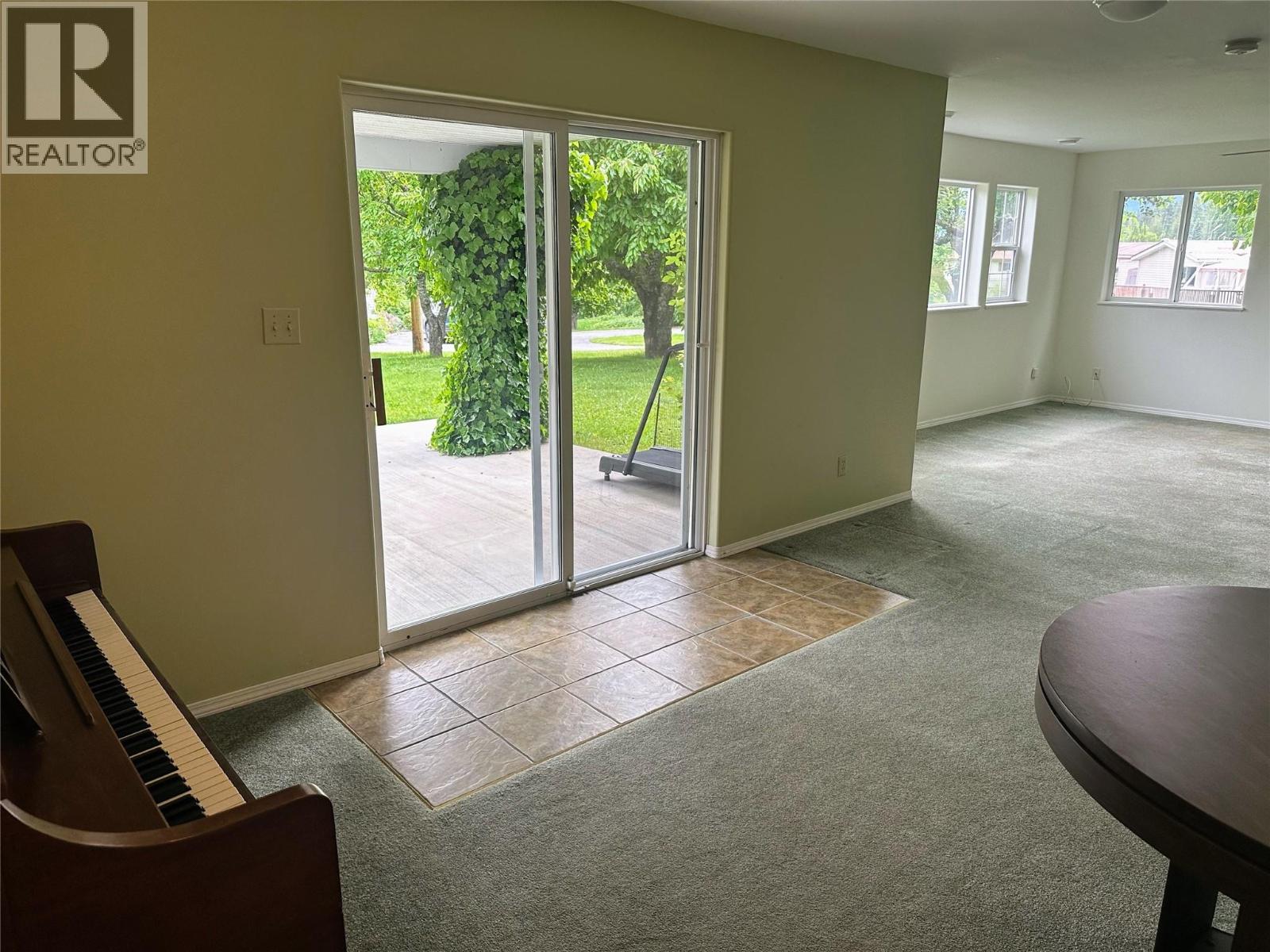 5924 Stafford Road, Nelson, British Columbia  V1L 6P3 - Photo 45 - 10389832