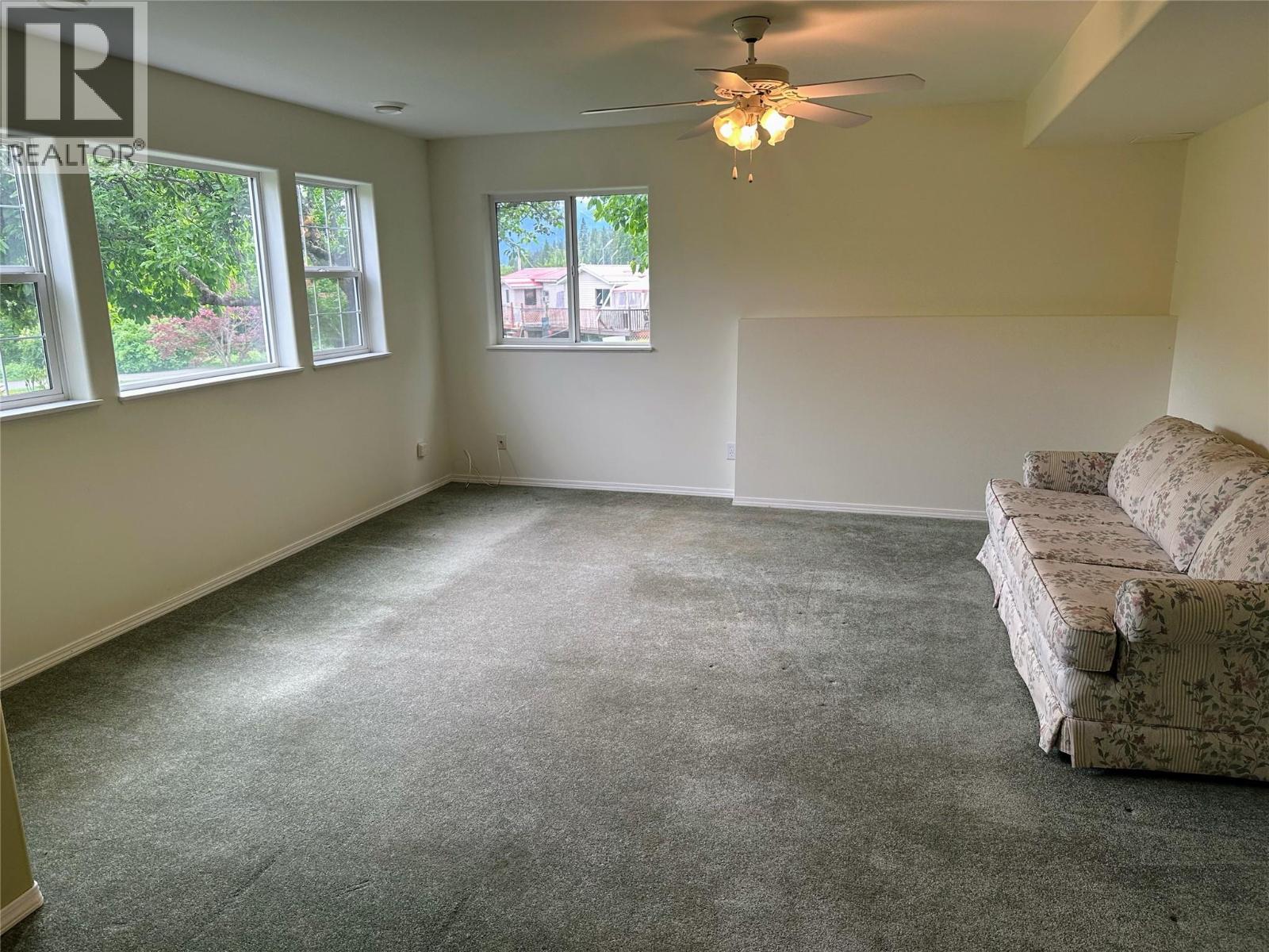 5924 Stafford Road, Nelson, British Columbia  V1L 6P3 - Photo 47 - 10389832
