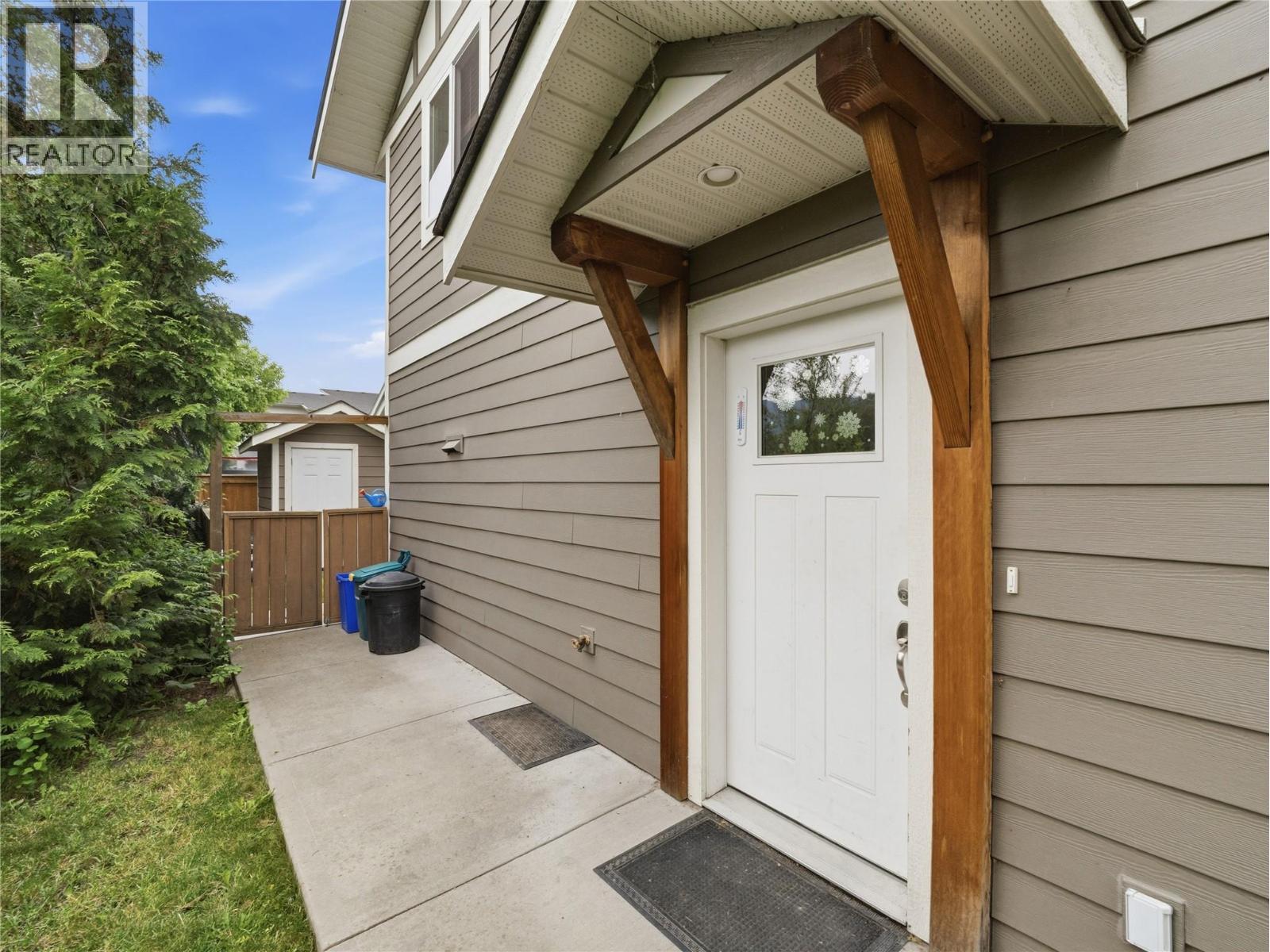 331 Fraser Avenue Nw, Salmon Arm, British Columbia  V1E 1W3 - Photo 23 - 10389774