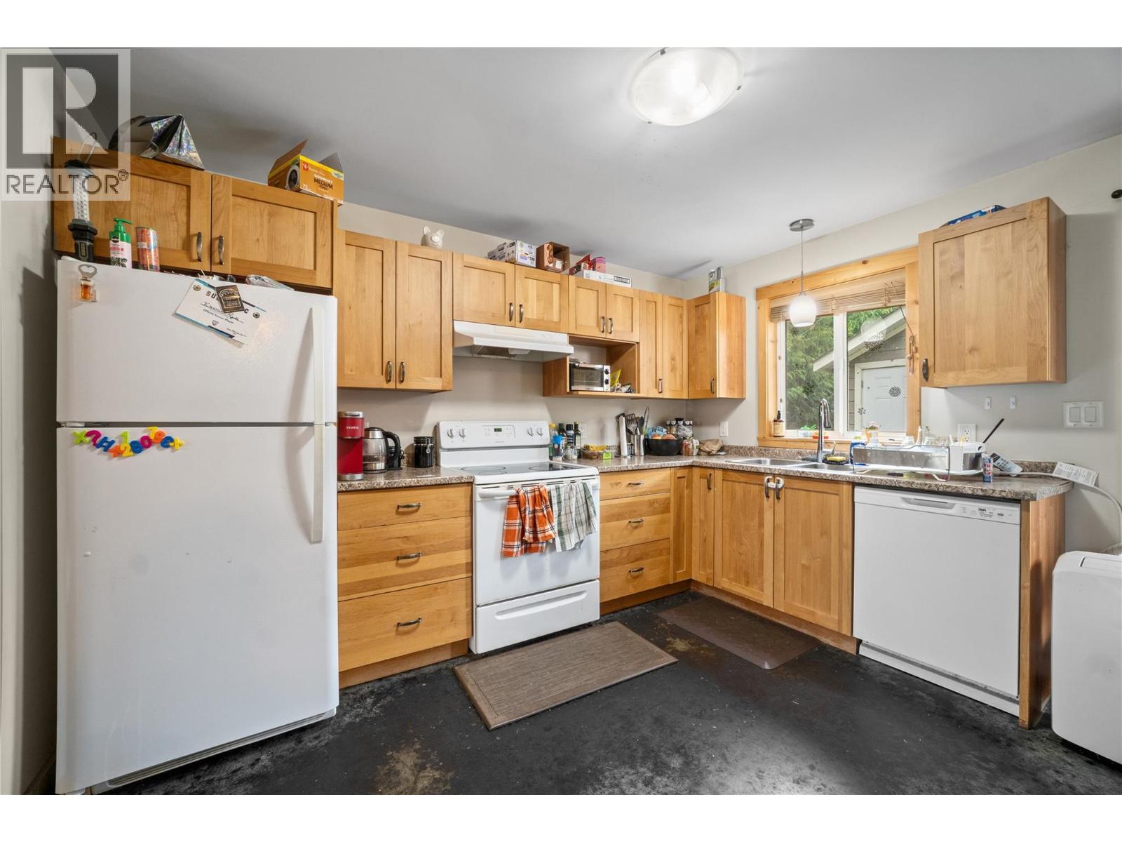 331 Fraser Avenue Nw, Salmon Arm, British Columbia  V1E 1W3 - Photo 30 - 10389774