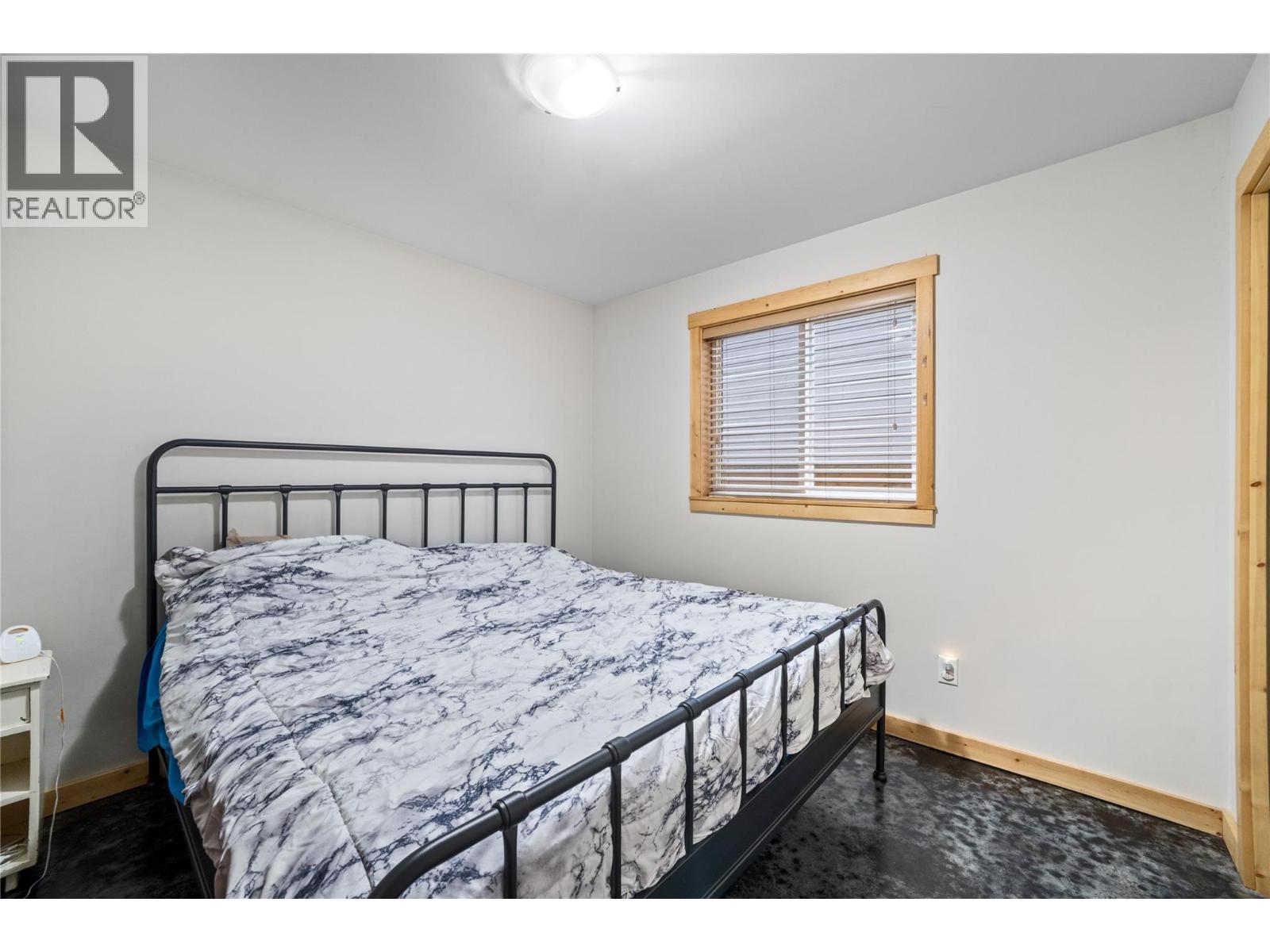 331 Fraser Avenue Nw, Salmon Arm, British Columbia  V1E 1W3 - Photo 31 - 10389774