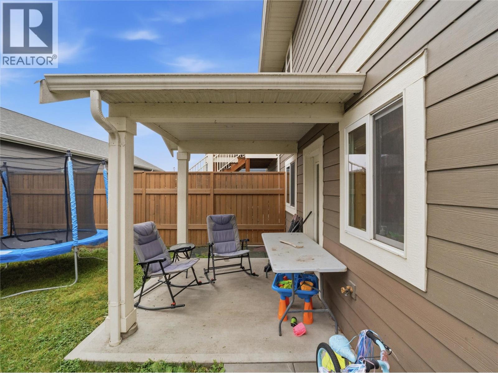 331 Fraser Avenue Nw, Salmon Arm, British Columbia  V1E 1W3 - Photo 34 - 10389774