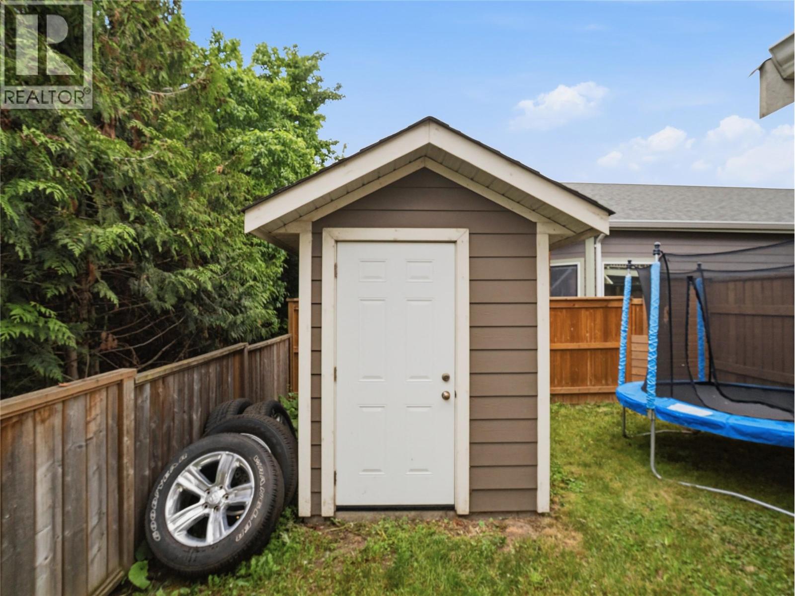 331 Fraser Avenue Nw, Salmon Arm, British Columbia  V1E 1W3 - Photo 36 - 10389774