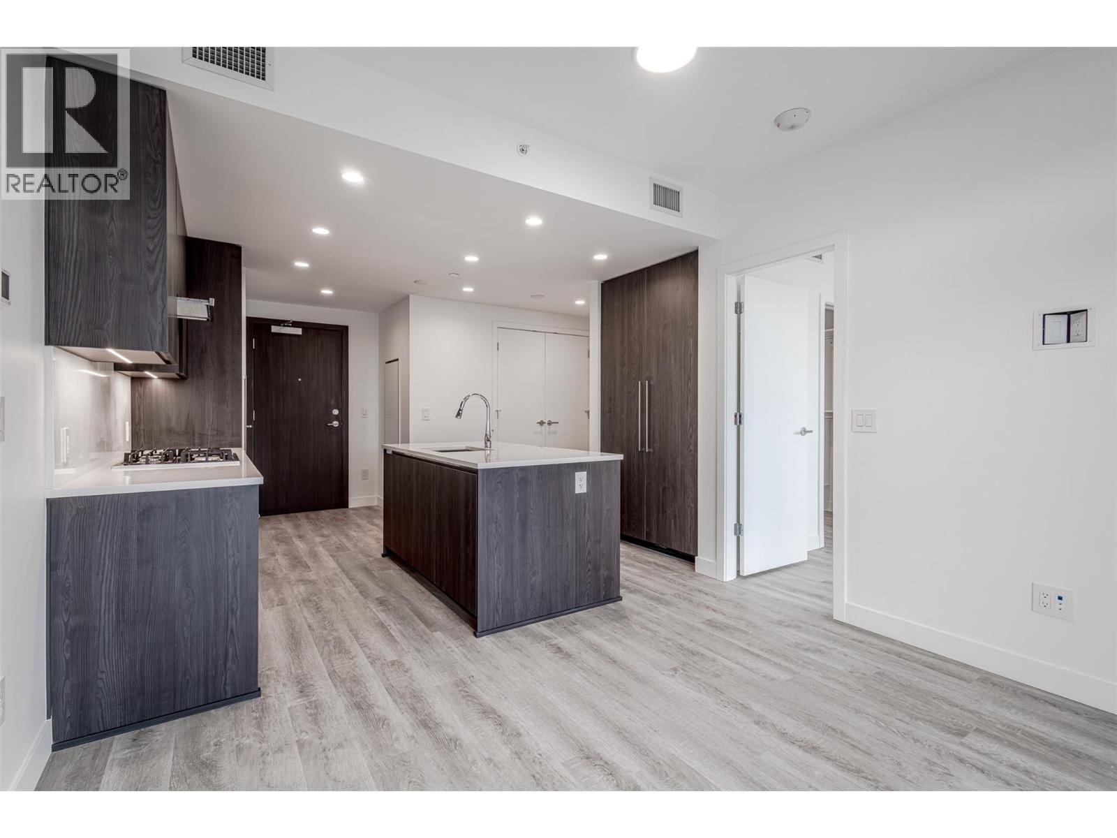 238 Leon Avenue Unit# 1401, Kelowna, British Columbia  V1Y 0N6 - Photo 6 - 10389970