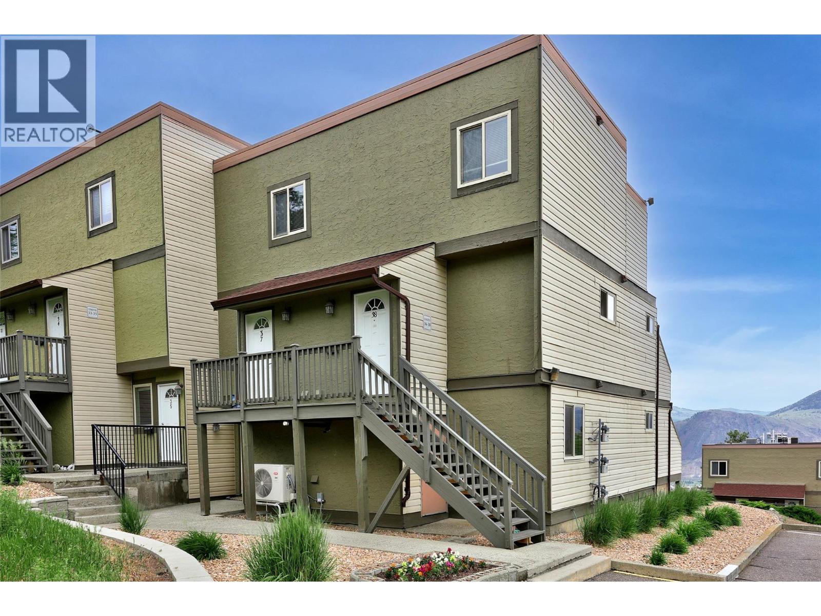 1750 Summit Drive Unit# 38, Kamloops, British Columbia  V2E 1Y1 - Photo 2 - 10389390