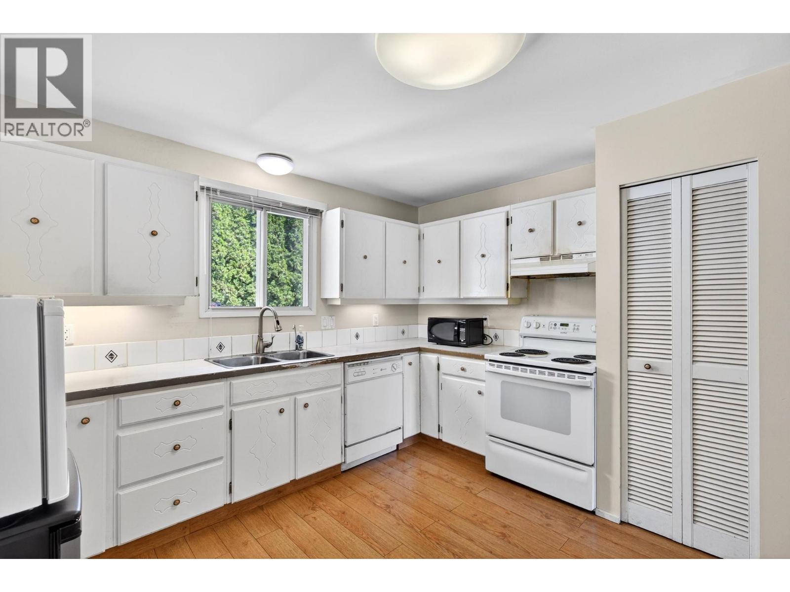1820 Quebec Street, Penticton, British Columbia  V2A 6E1 - Photo 4 - 10389497