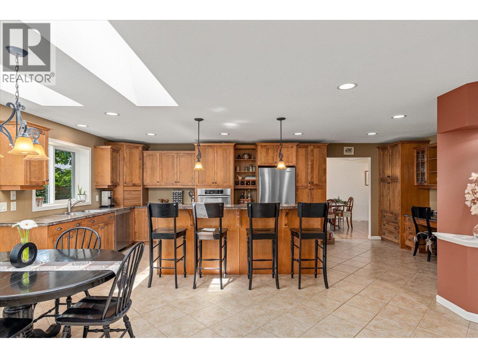 811 Coronado Crescent, Kelowna, British Columbia  V1W 2K5 - Photo 12 - 10387831