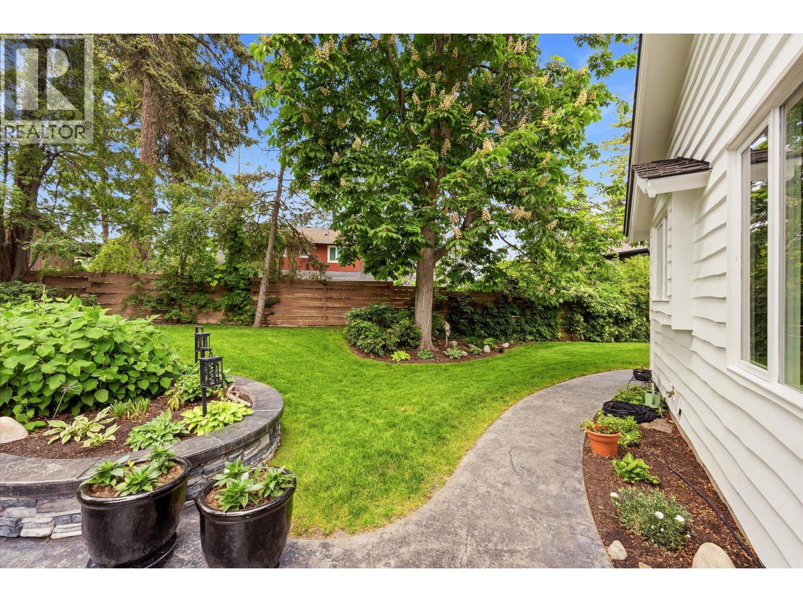 811 Coronado Crescent, Kelowna, British Columbia  V1W 2K5 - Photo 47 - 10387831