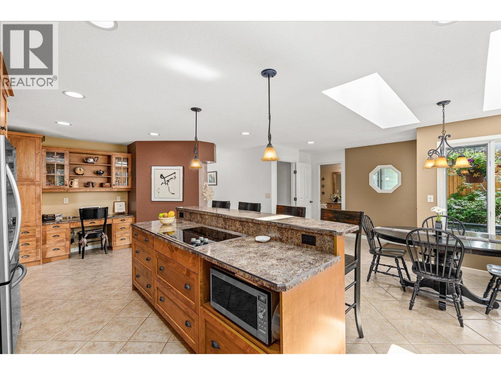 811 Coronado Crescent, Kelowna, British Columbia  V1W 2K5 - Photo 7 - 10387831