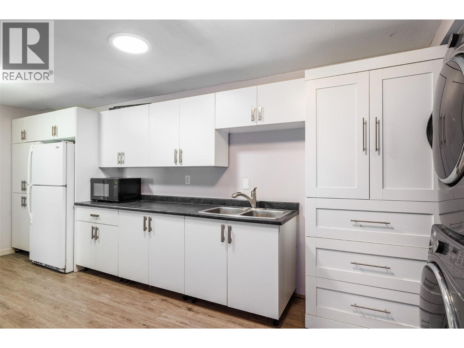 1928 Paly Road, Kelowna, British Columbia  V1V 2B9 - Photo 19 - 10389644