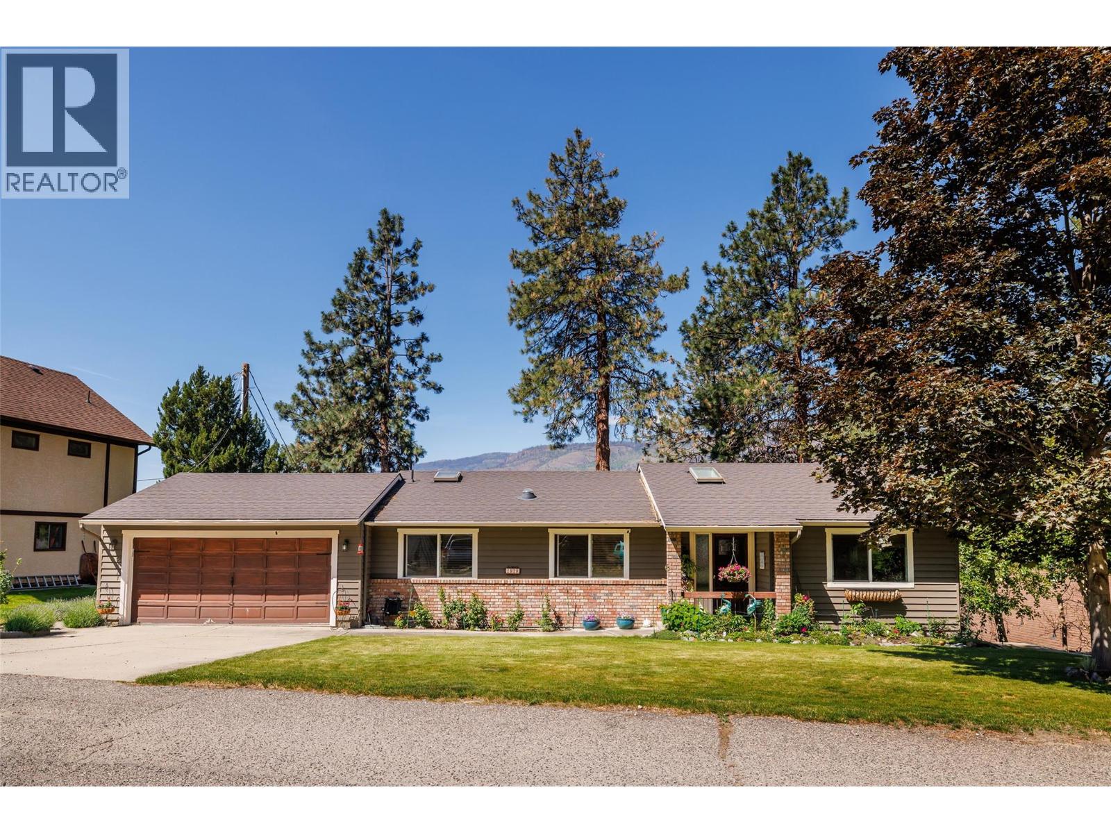 1928 Paly Road, Kelowna, British Columbia  V1V 2B9 - Photo 2 - 10389644