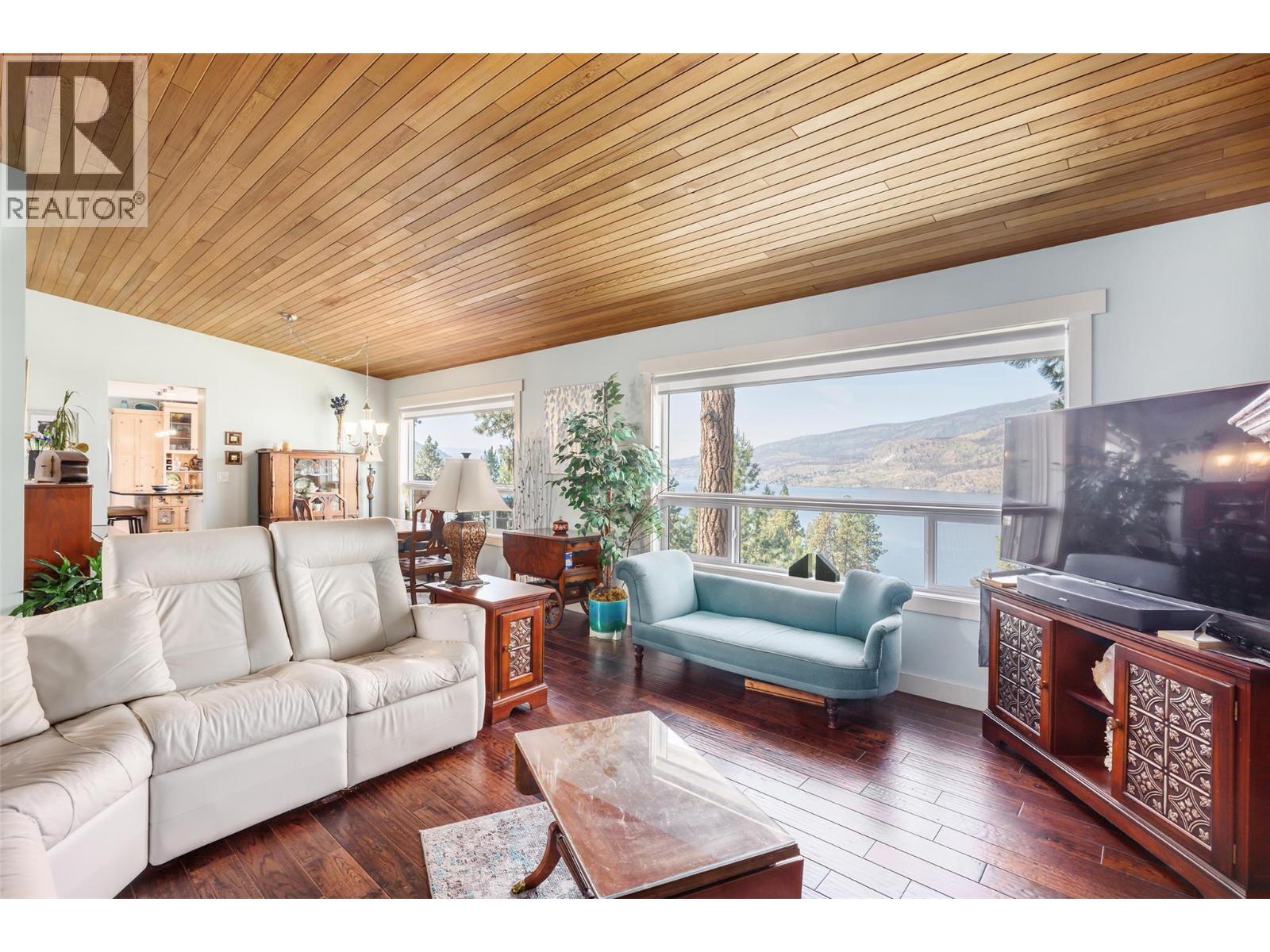 1928 Paly Road, Kelowna, British Columbia  V1V 2B9 - Photo 5 - 10389644