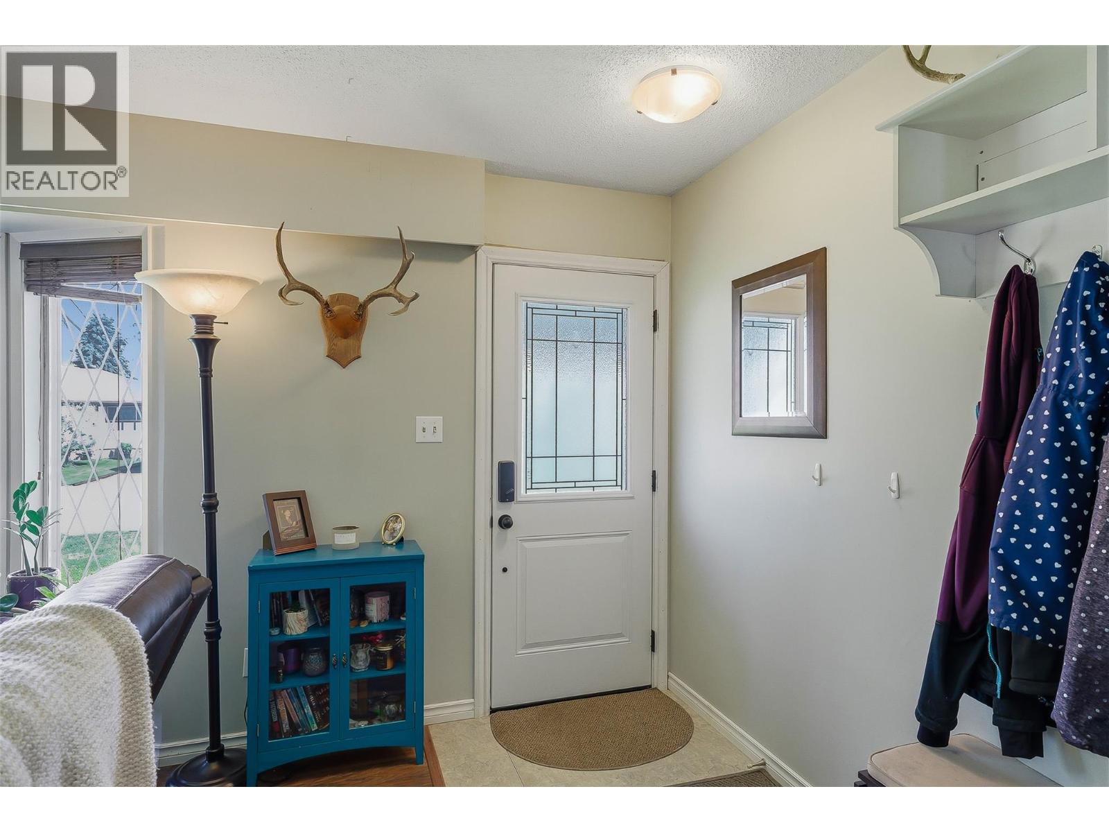 2135 Fleetwood Avenue, Kamloops, British Columbia  V2B 4S6 - Photo 4 - 10389826