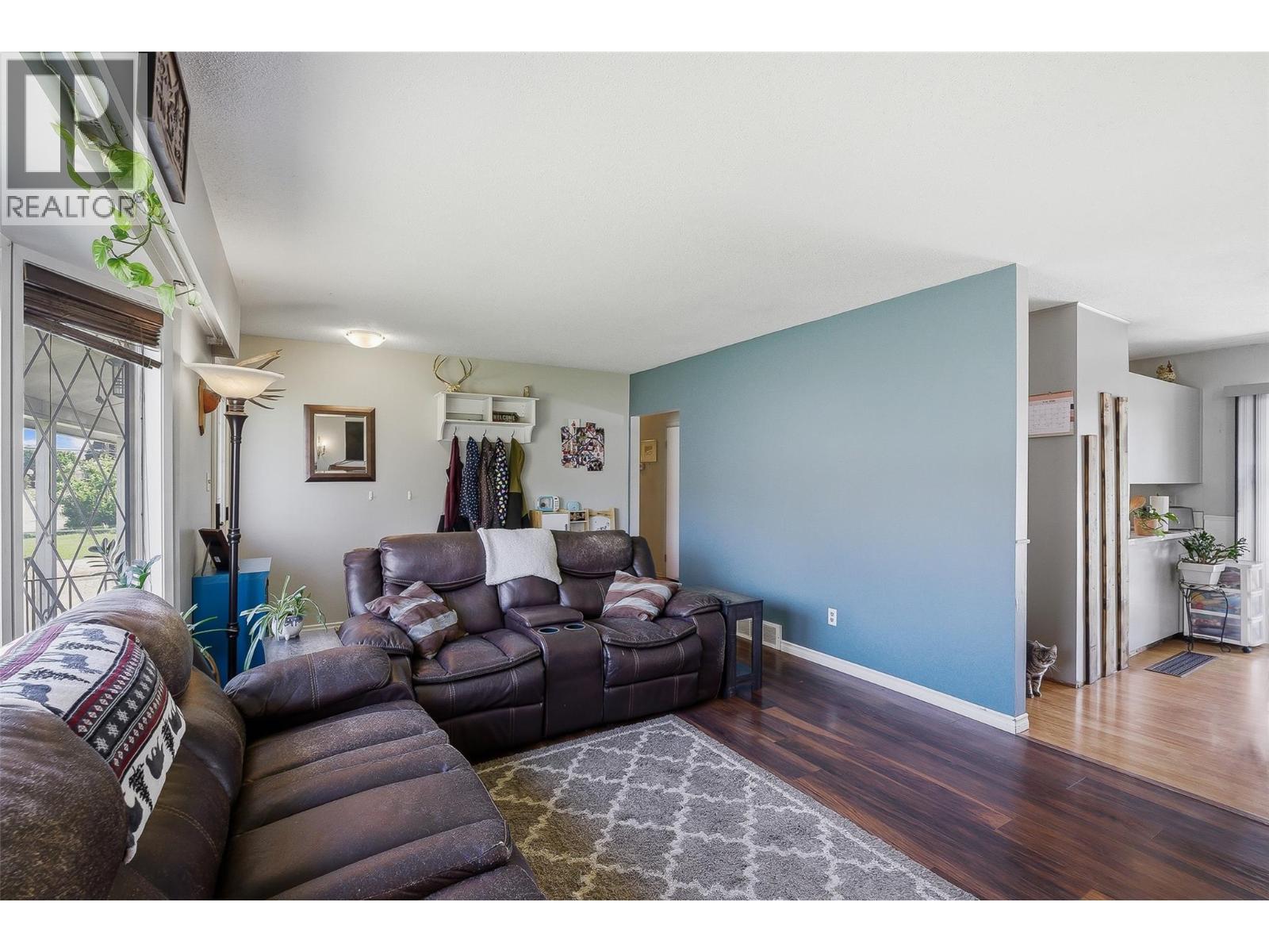 2135 Fleetwood Avenue, Kamloops, British Columbia  V2B 4S6 - Photo 8 - 10389826