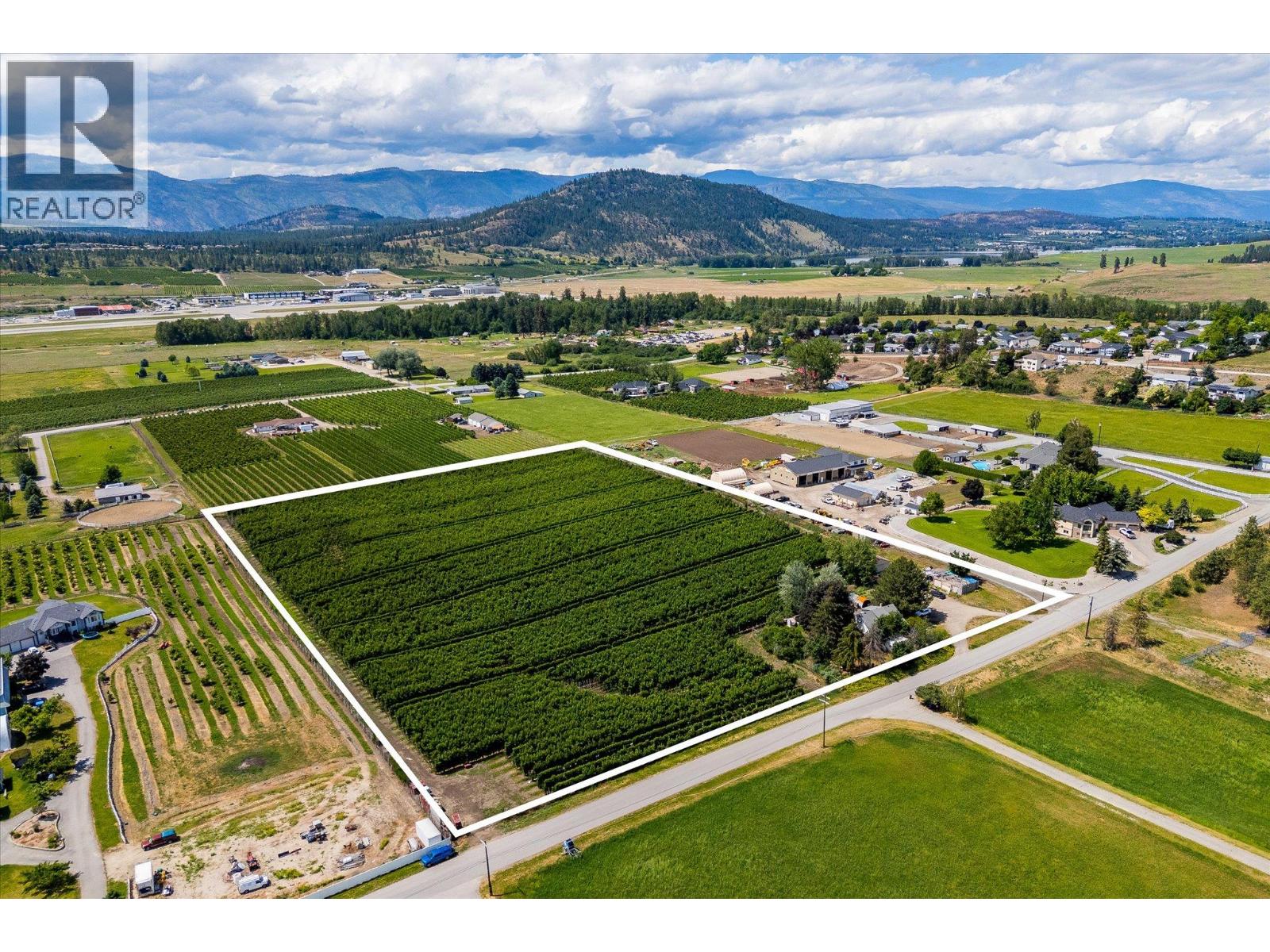 5790 Rittich Road, Kelowna, British Columbia  V1X 7V5 - Photo 1 - 10389175