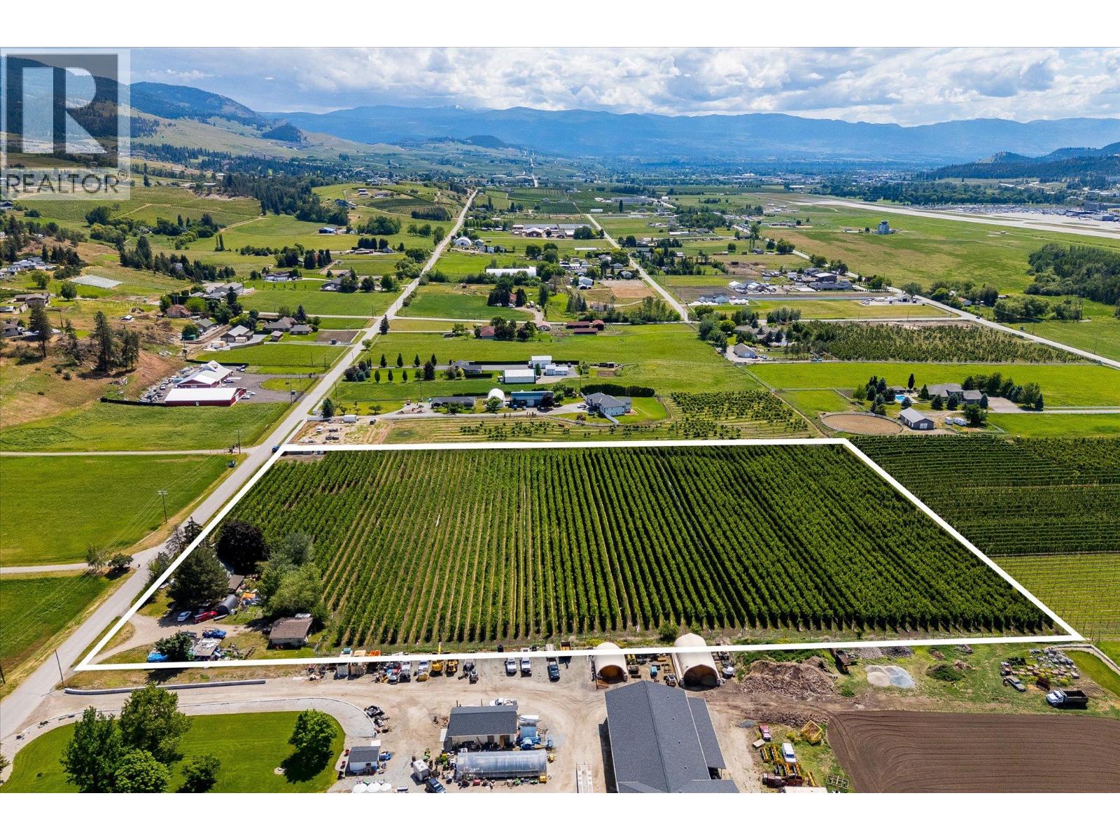 5790 Rittich Road, Kelowna, British Columbia  V1X 7V5 - Photo 3 - 10389175