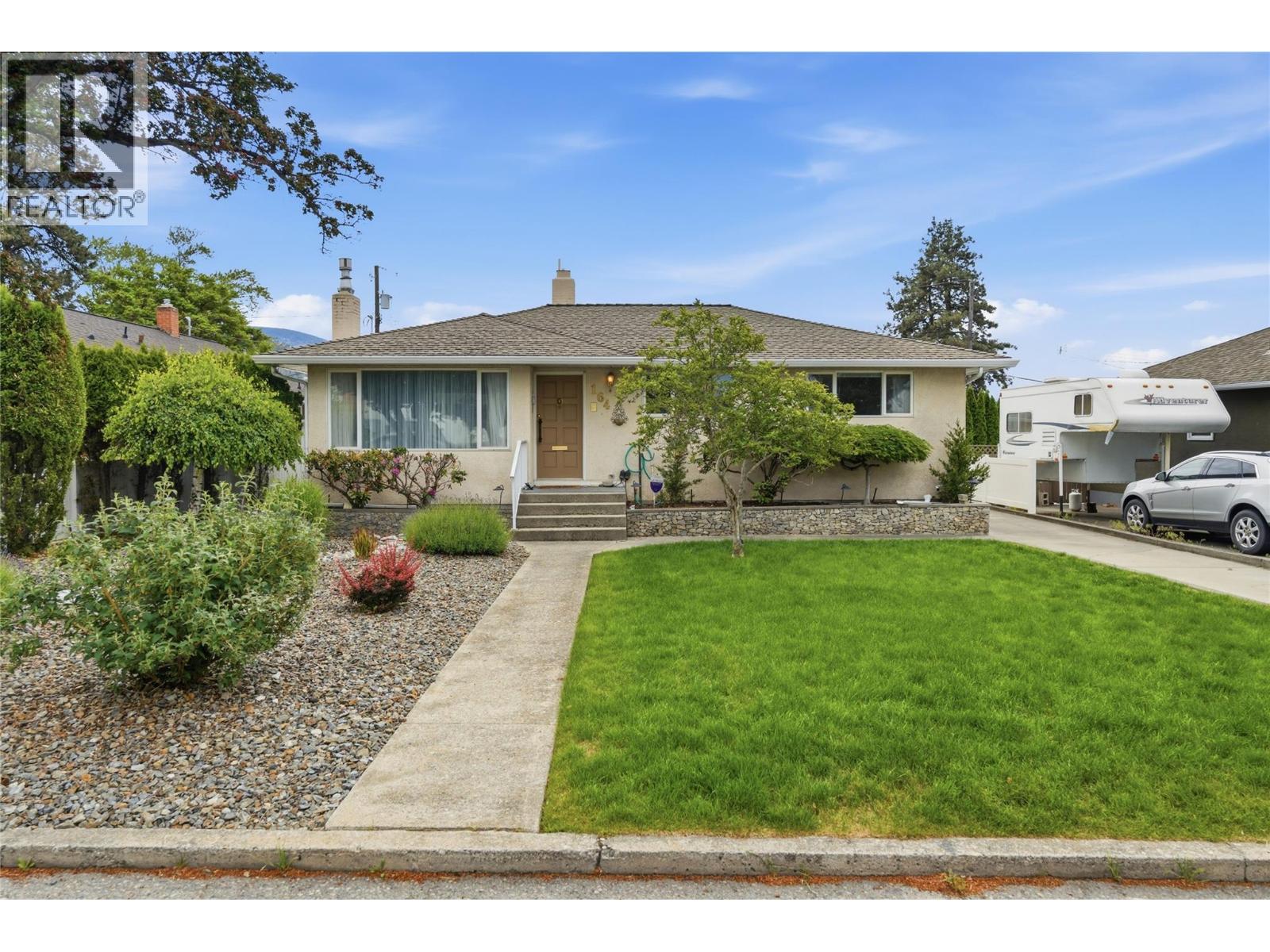 164 Manor Park Avenue, Penticton, British Columbia  V2A 2R2 - Photo 1 - 10389628