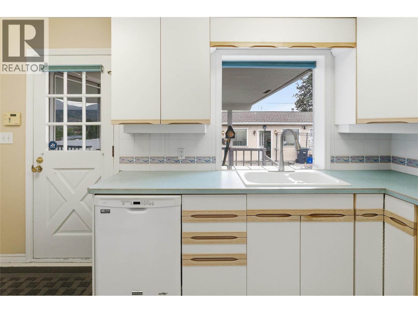 164 Manor Park Avenue, Penticton, British Columbia  V2A 2R2 - Photo 17 - 10389628