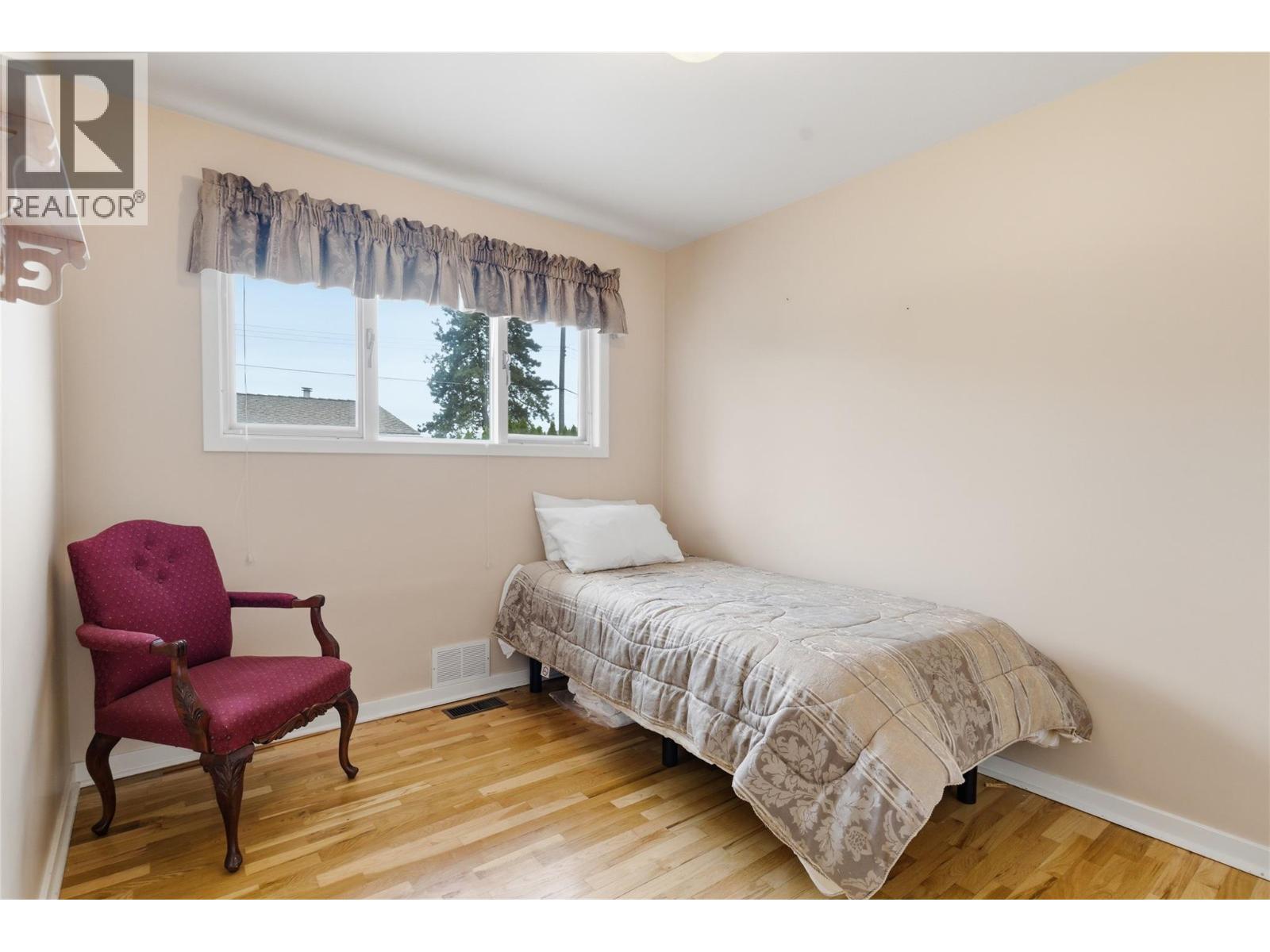 164 Manor Park Avenue, Penticton, British Columbia  V2A 2R2 - Photo 22 - 10389628