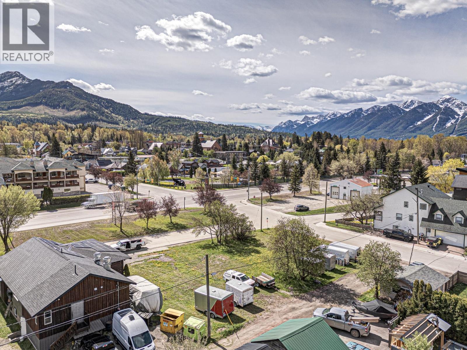 701 & 721 7th Avenue, Fernie, British Columbia  V0B 1M0 - Photo 11 - 10389858