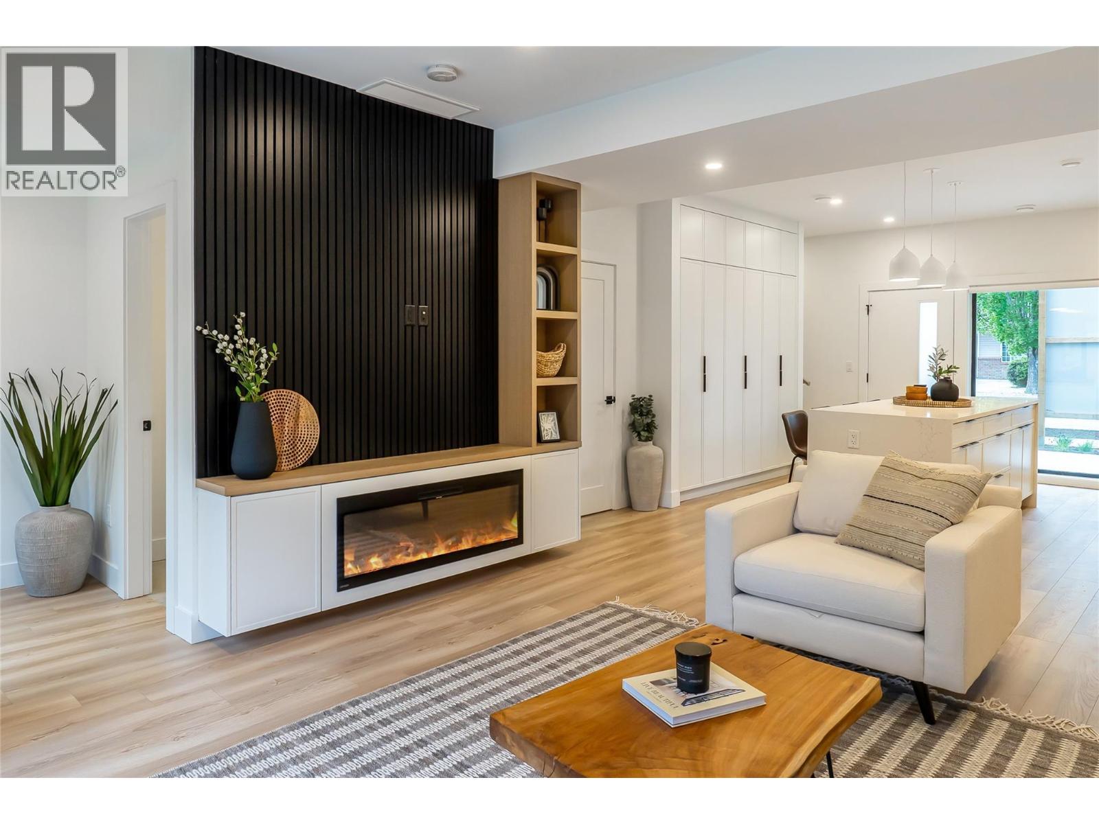 921 Borden Avenue, Kelowna, British Columbia  V5P 2R6 - Photo 6 - 10389471