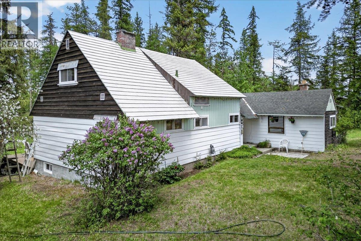 8807 Highway 95a, Kimberley, British Columbia  V1A 3M6 - Photo 1 - 10389160
